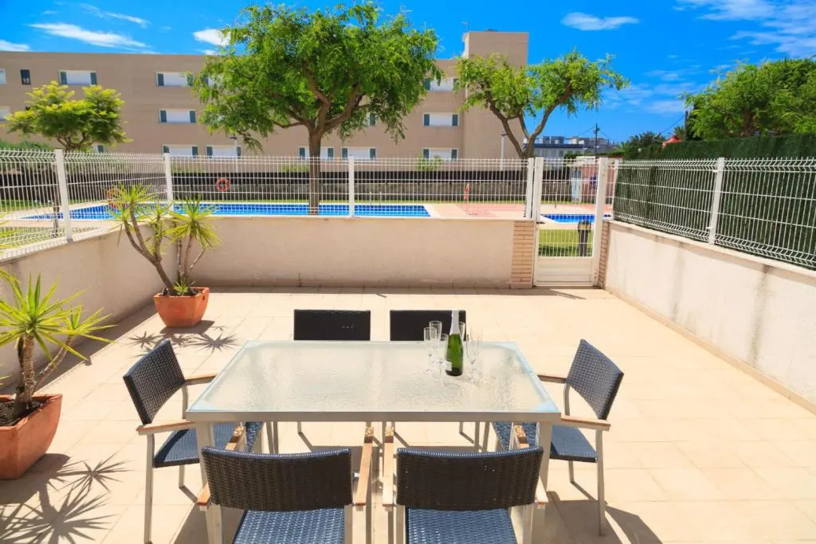 UHC Las Dunas Apartments