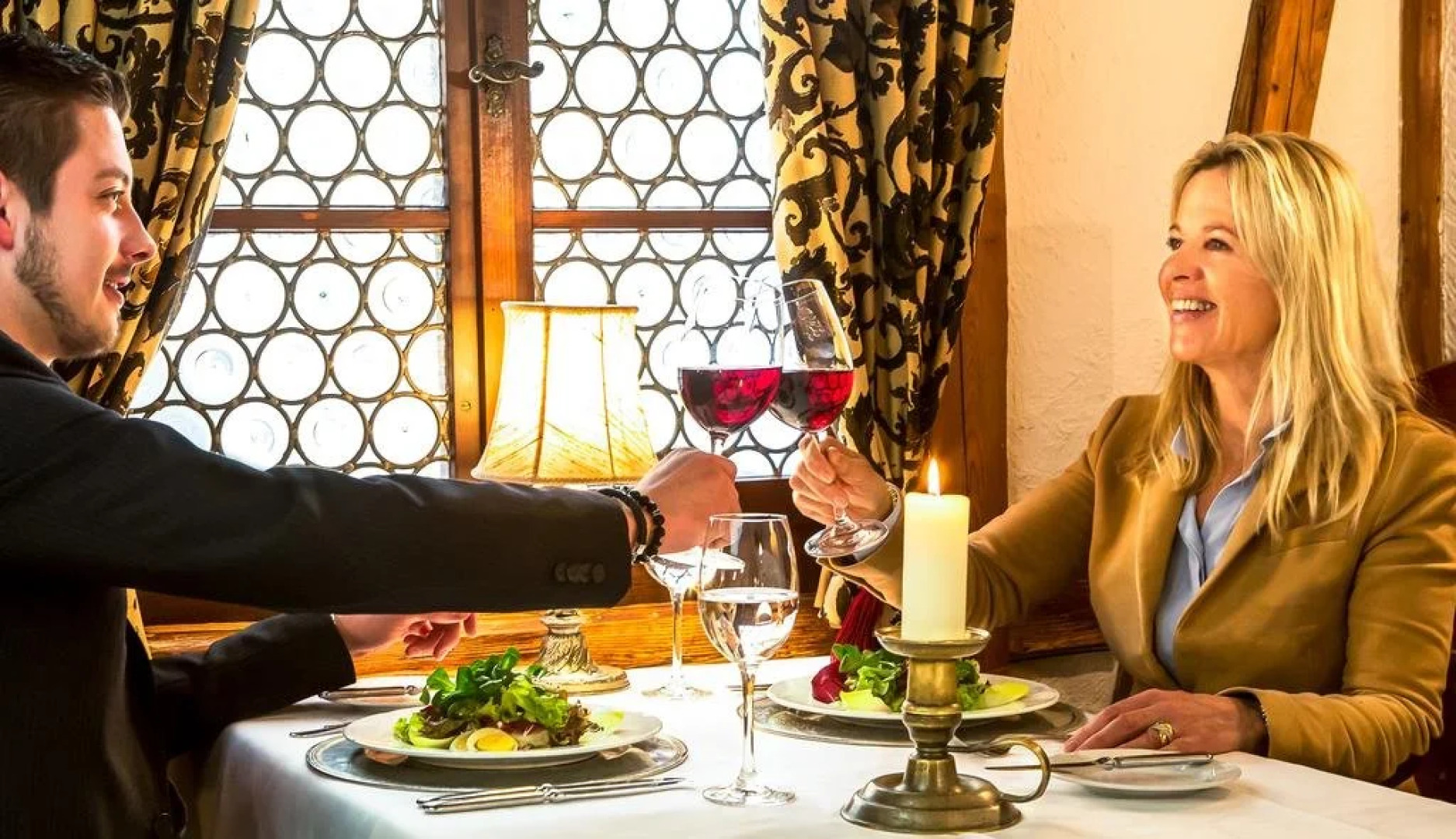 Jagd-Schloss – Swiss-Chalet Merlischachen