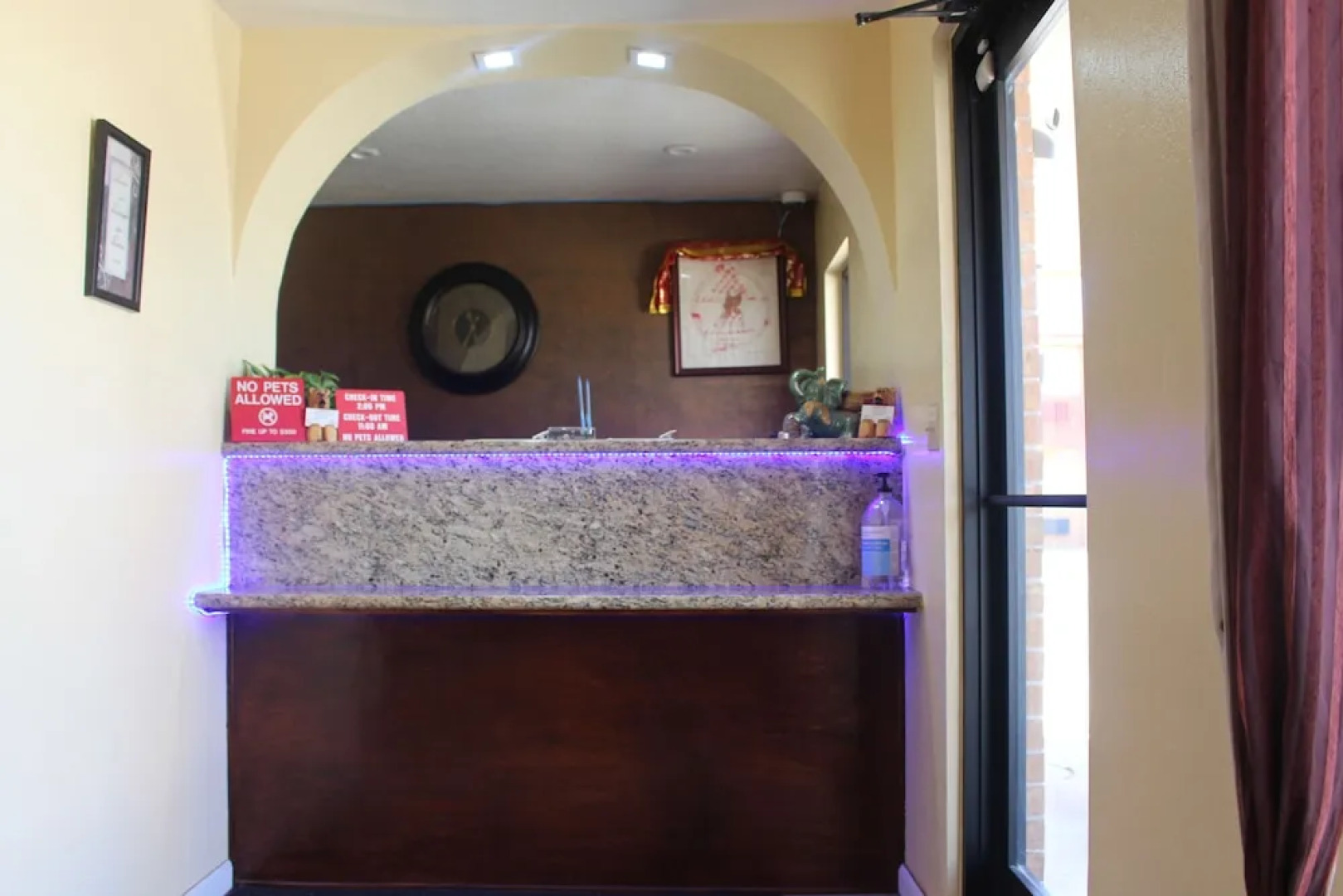 Crown Inn By OYO Denver Tx