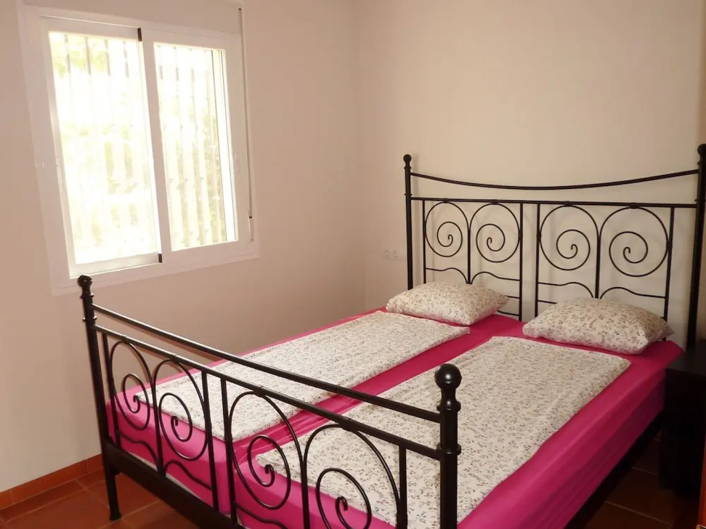 Delightful Villa in Algarrobo with Beach Nearby