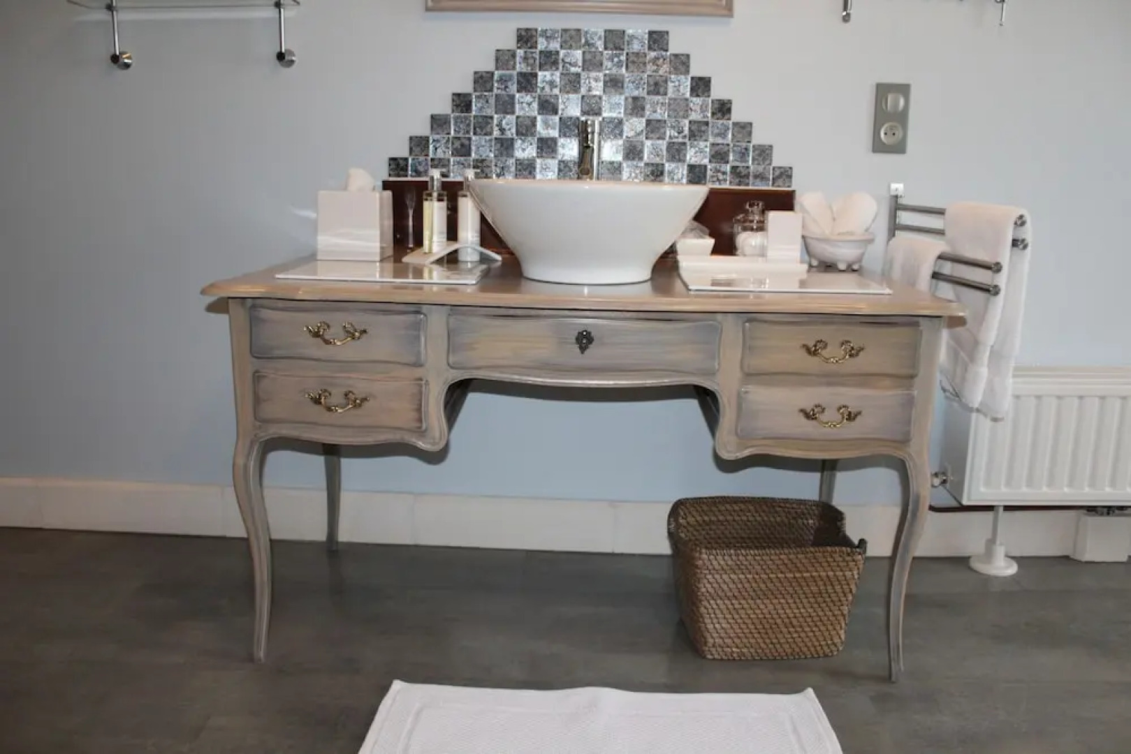 Le Patio Chambres et Table dHotes