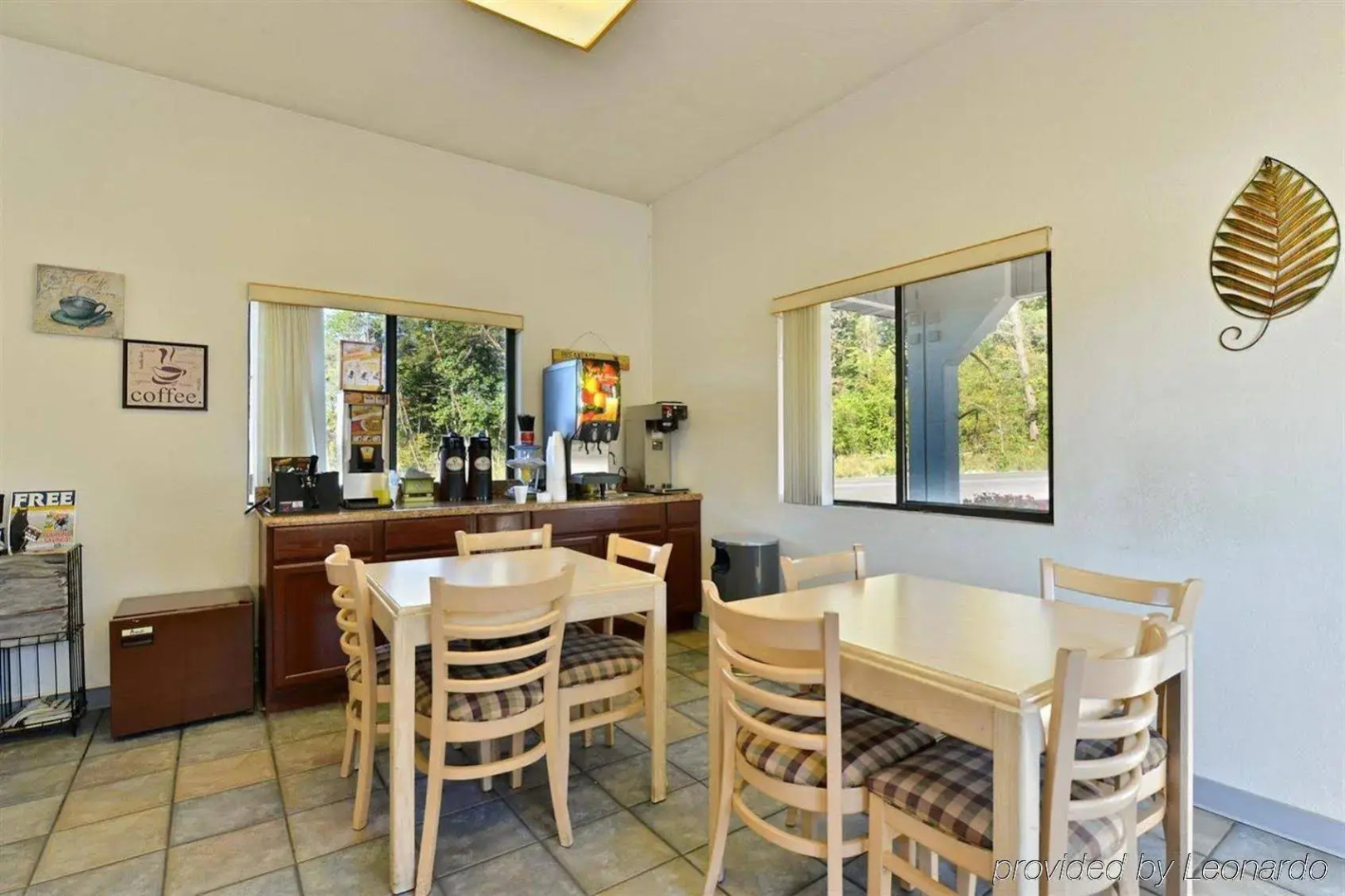 Americas Best Value Inn - Kodak