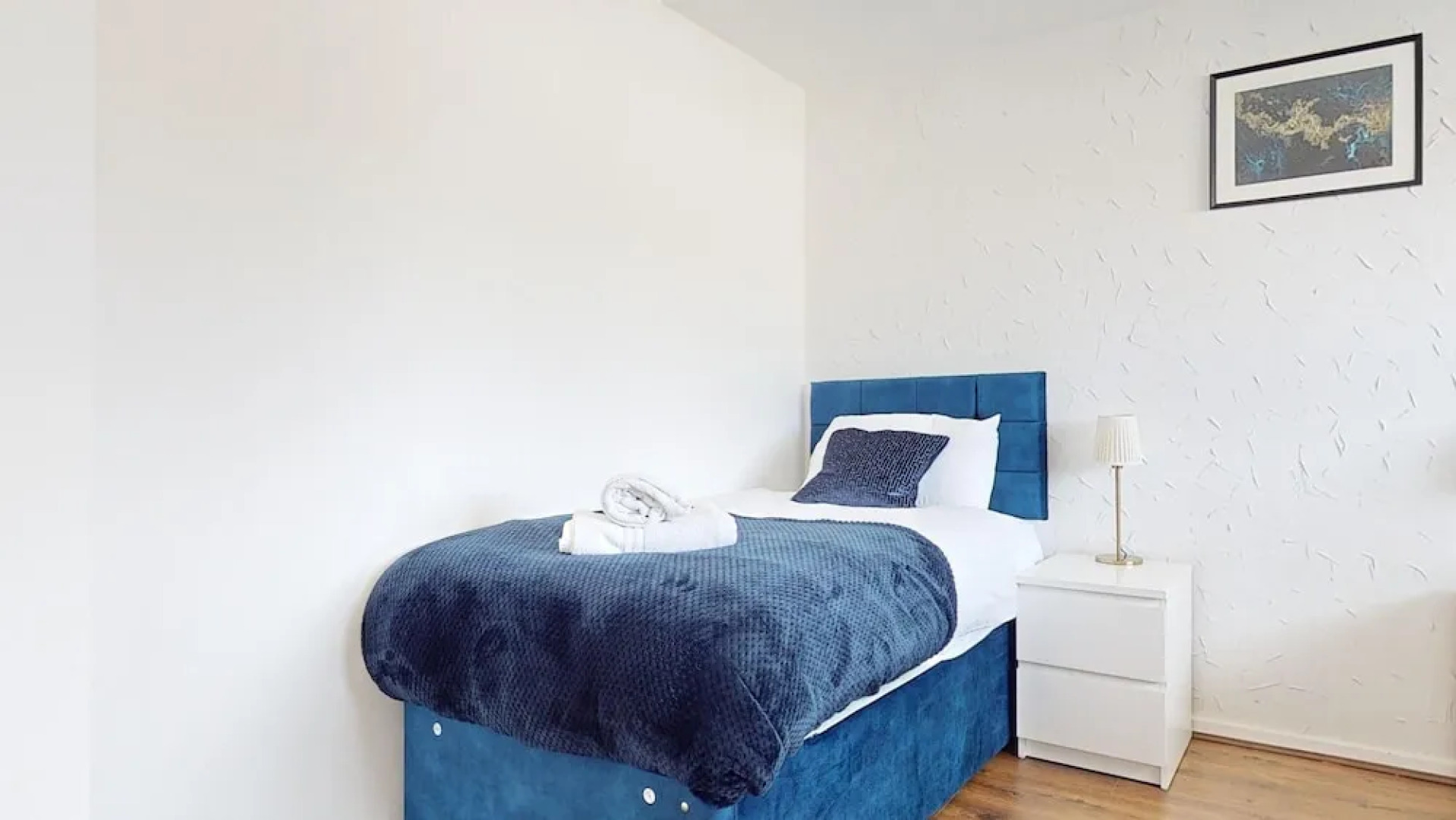 Entire 3 Bed Home in Basildon Sleeps up to 6