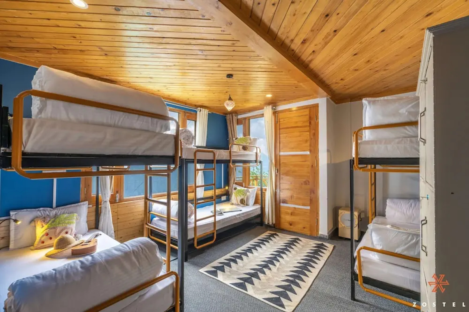 Zostel Shoja - Jibhi