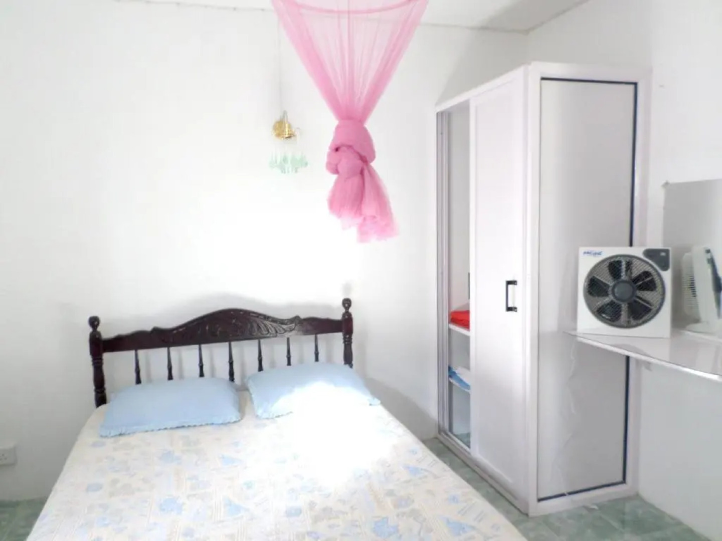 Apartment with 3 Bedrooms in Calodyne, with Enclosed Garden And Wifi - 300 M From the Beach