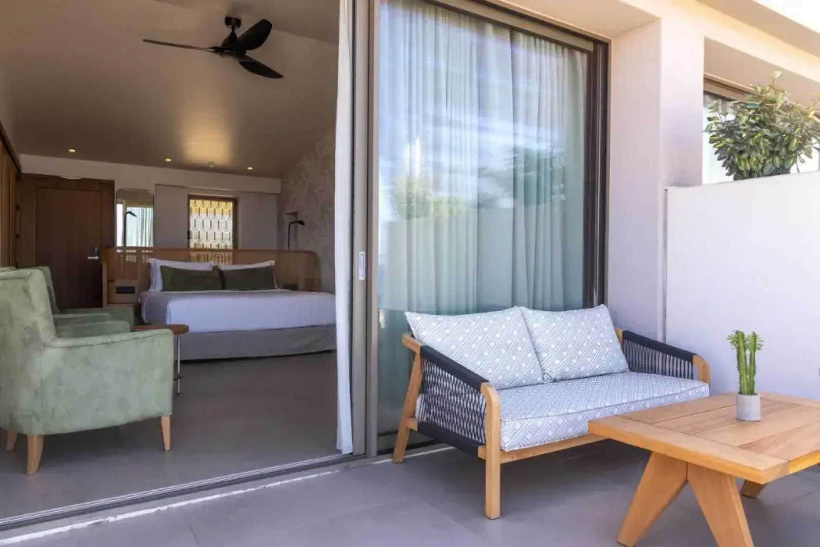 Castello Boutique Suites by the sea - Adults Only