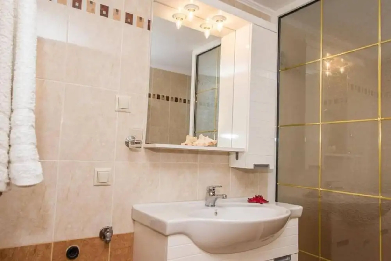 ROMANTIC SUNSET With Garden