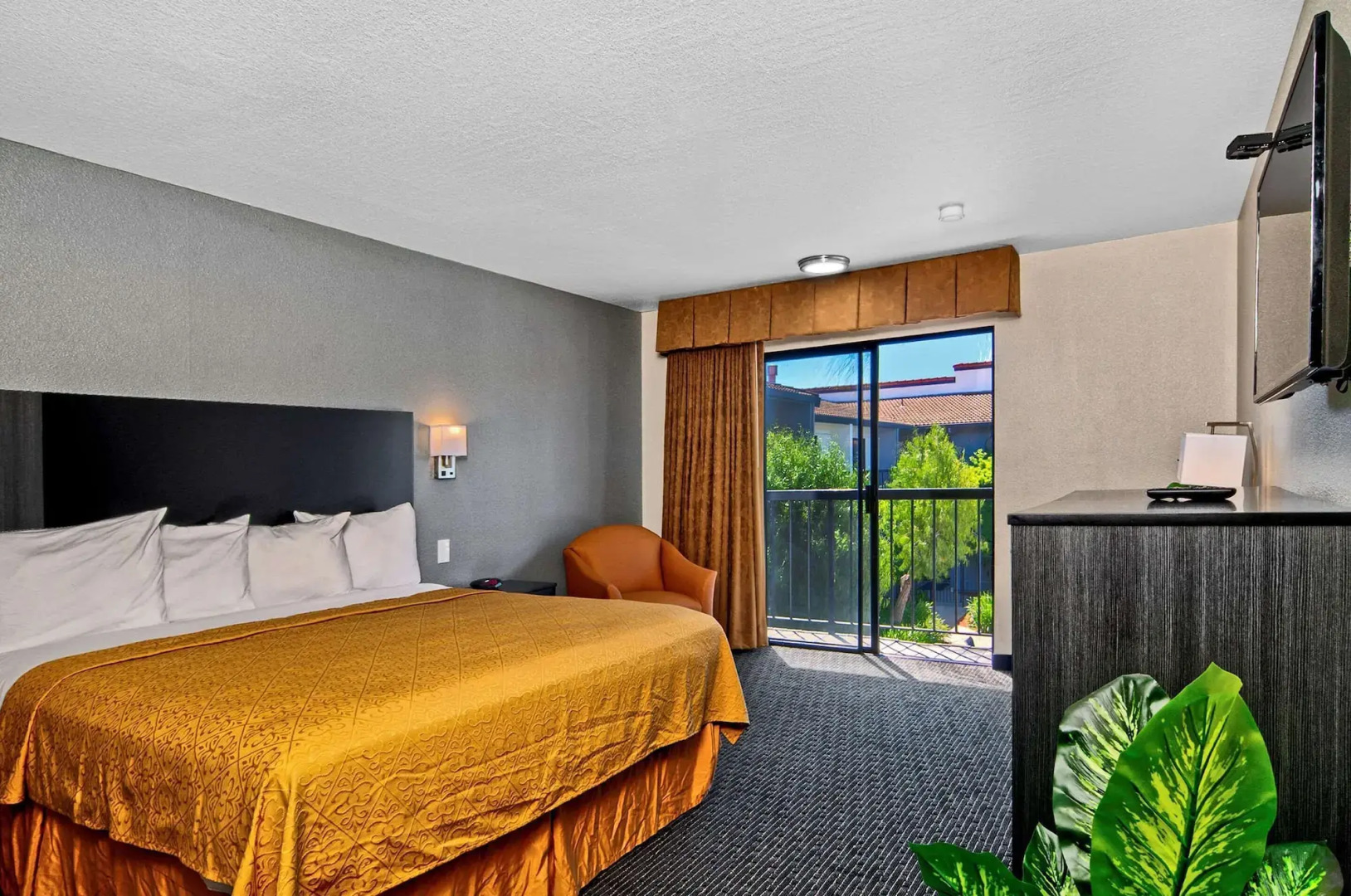 Quality Inn & Suites South San Jose / Morgan Hill