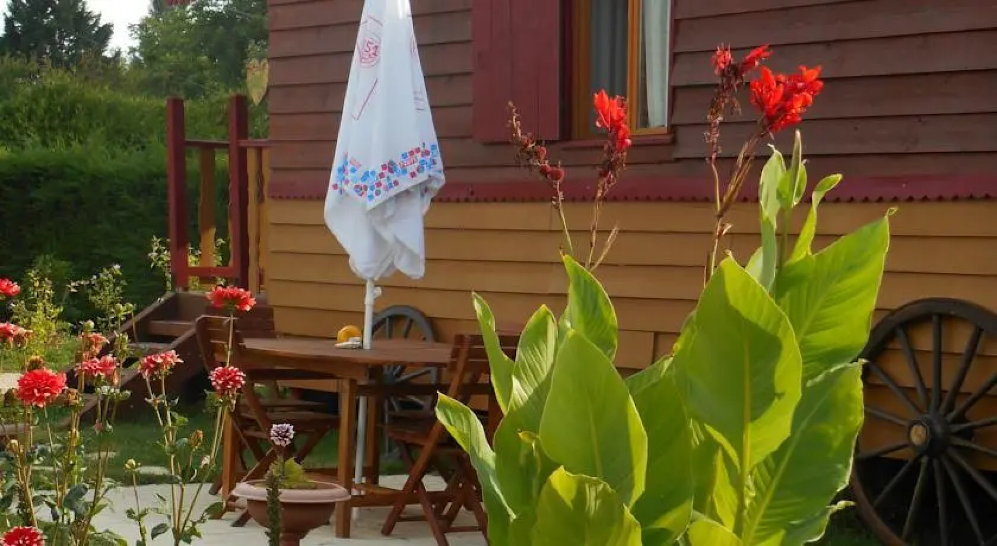 Roulotte "La Montmine"