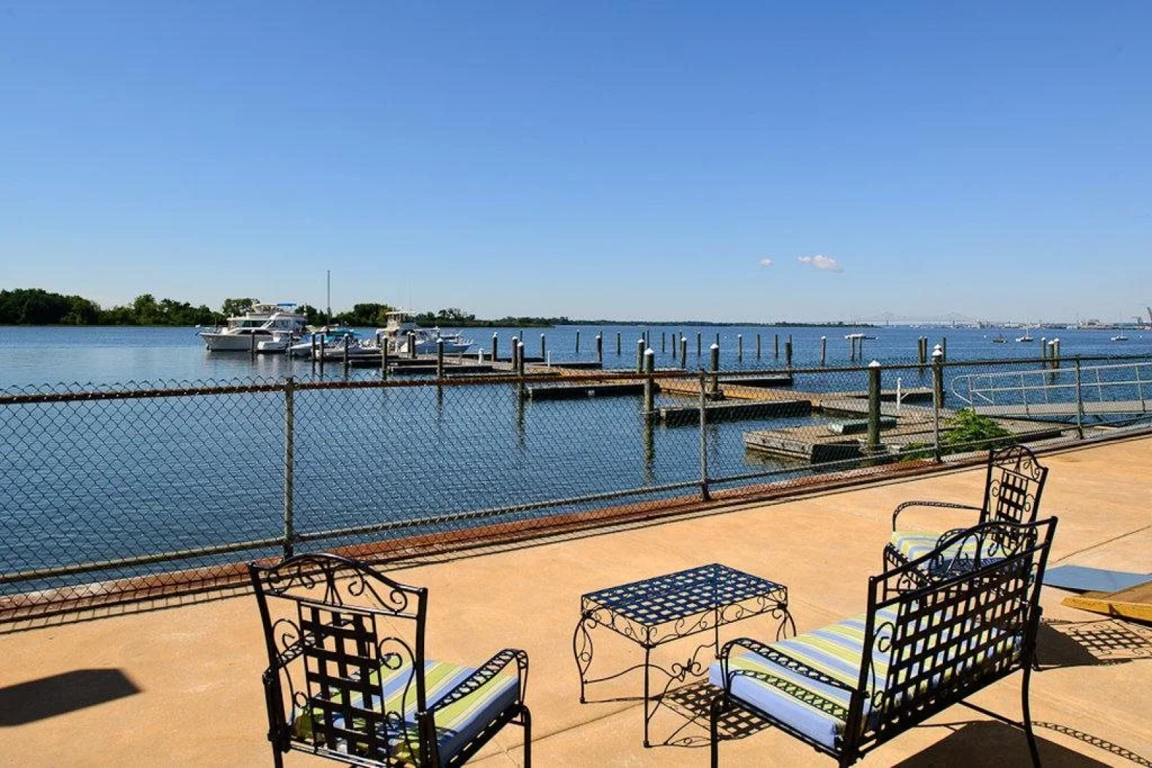 Holiday Inn Express Philadelphia Airport by IHG