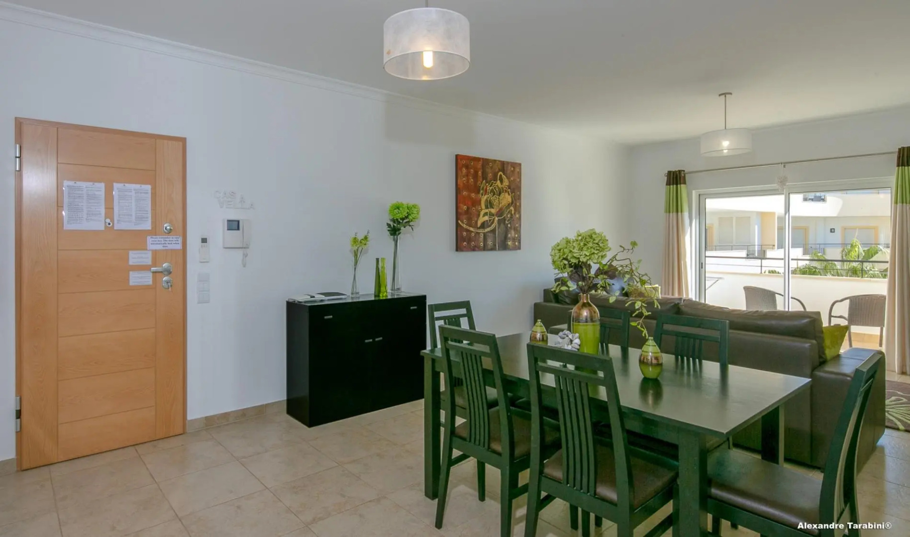 C04 - Pool View 3 Bed Apartment