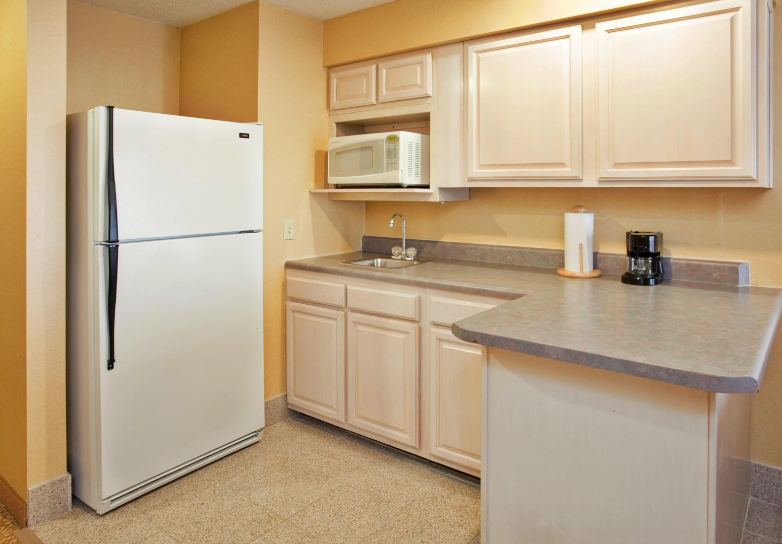 Holiday Inn Express & Suites St. Louis West - Fenton by IHG