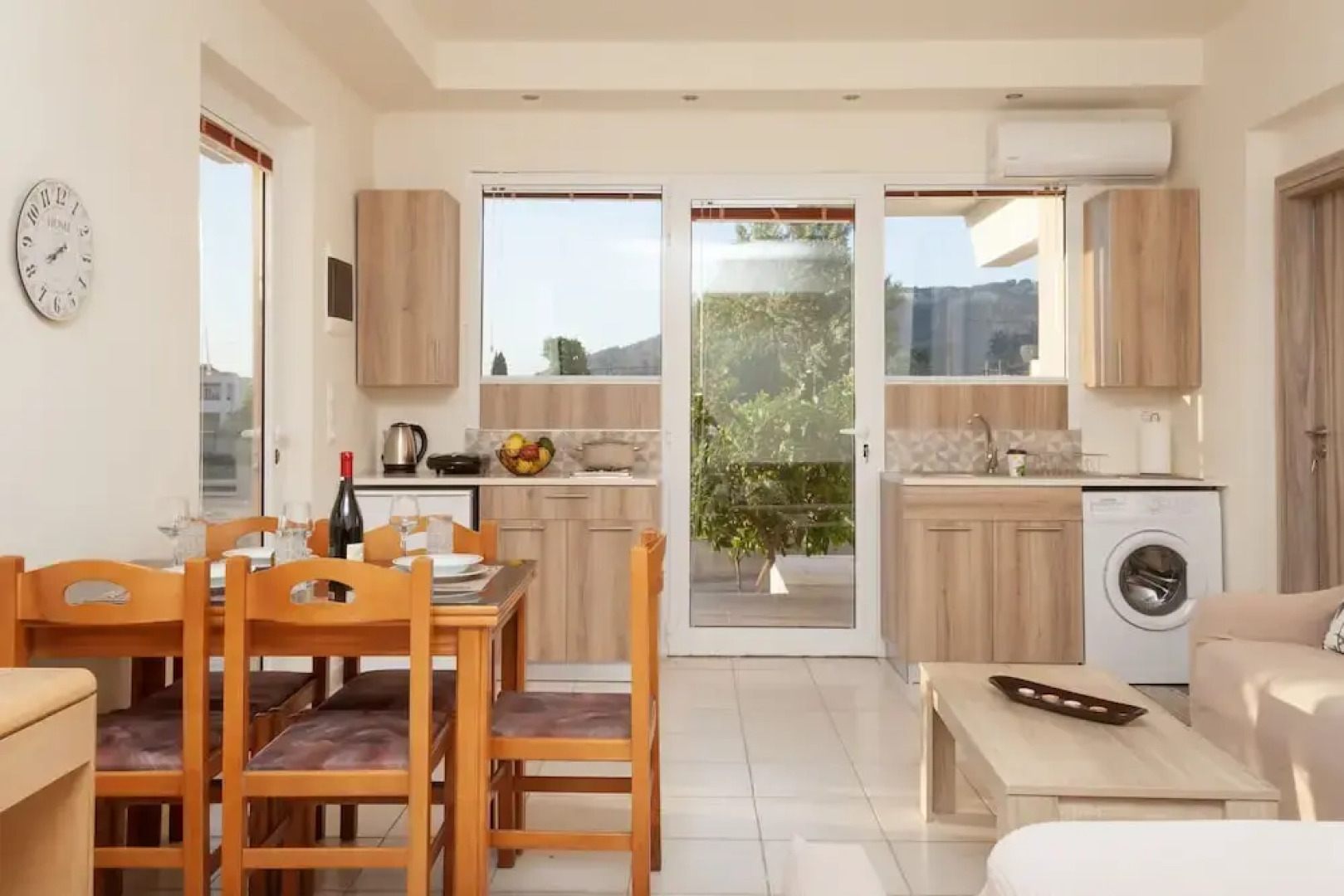 Artemis Fani Apartments