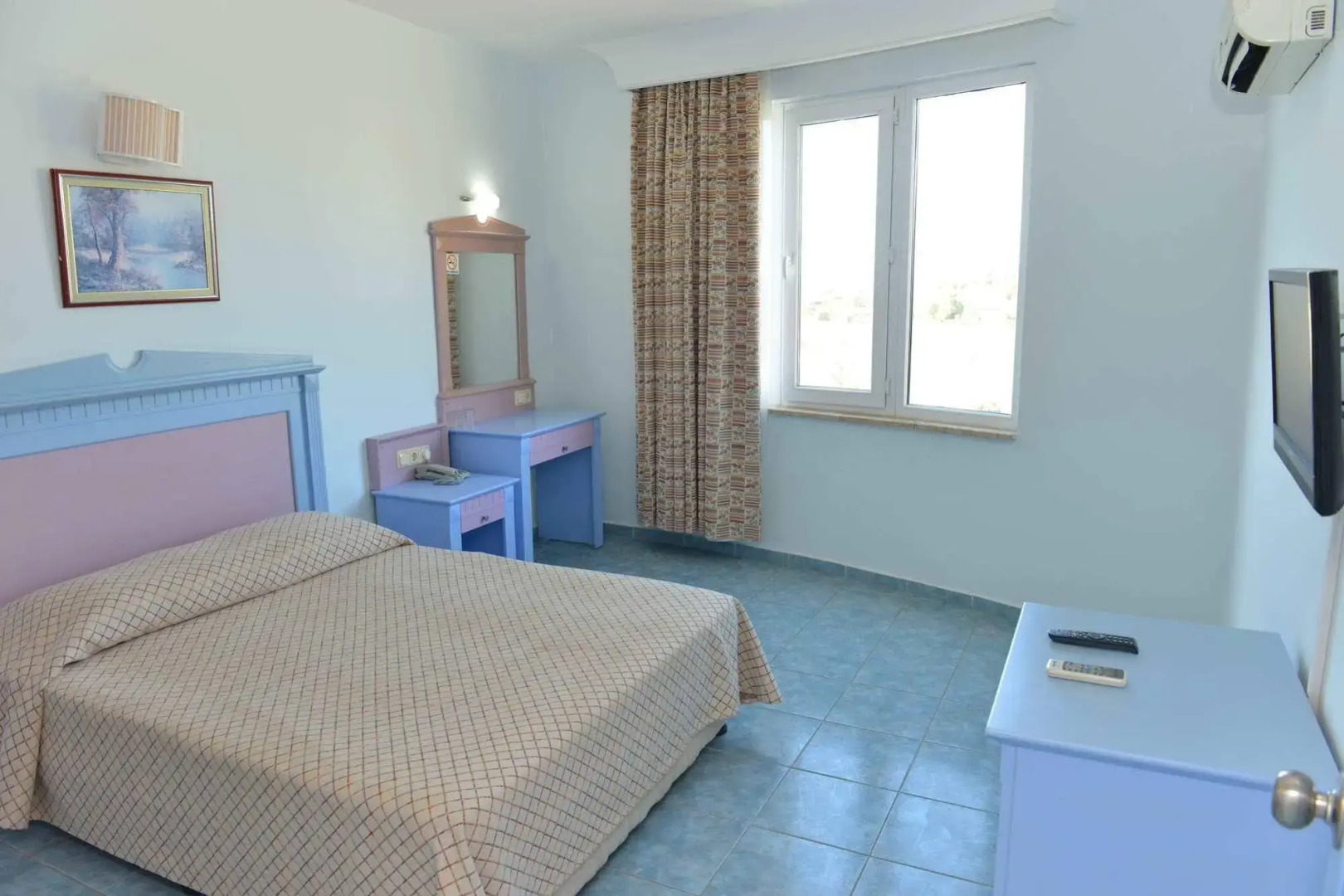 Отель Eva Beach