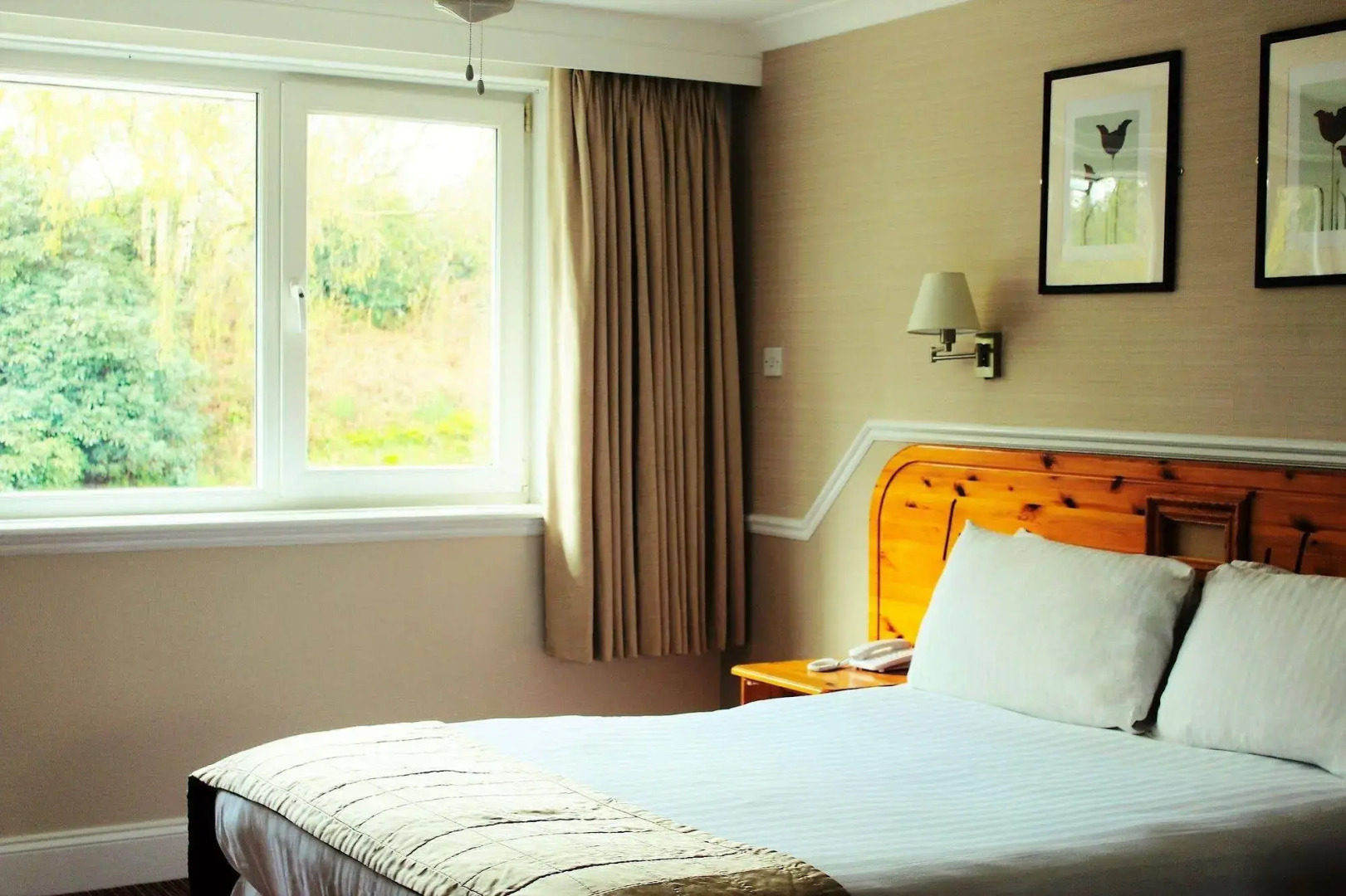 The Inn on the Lake Hotel