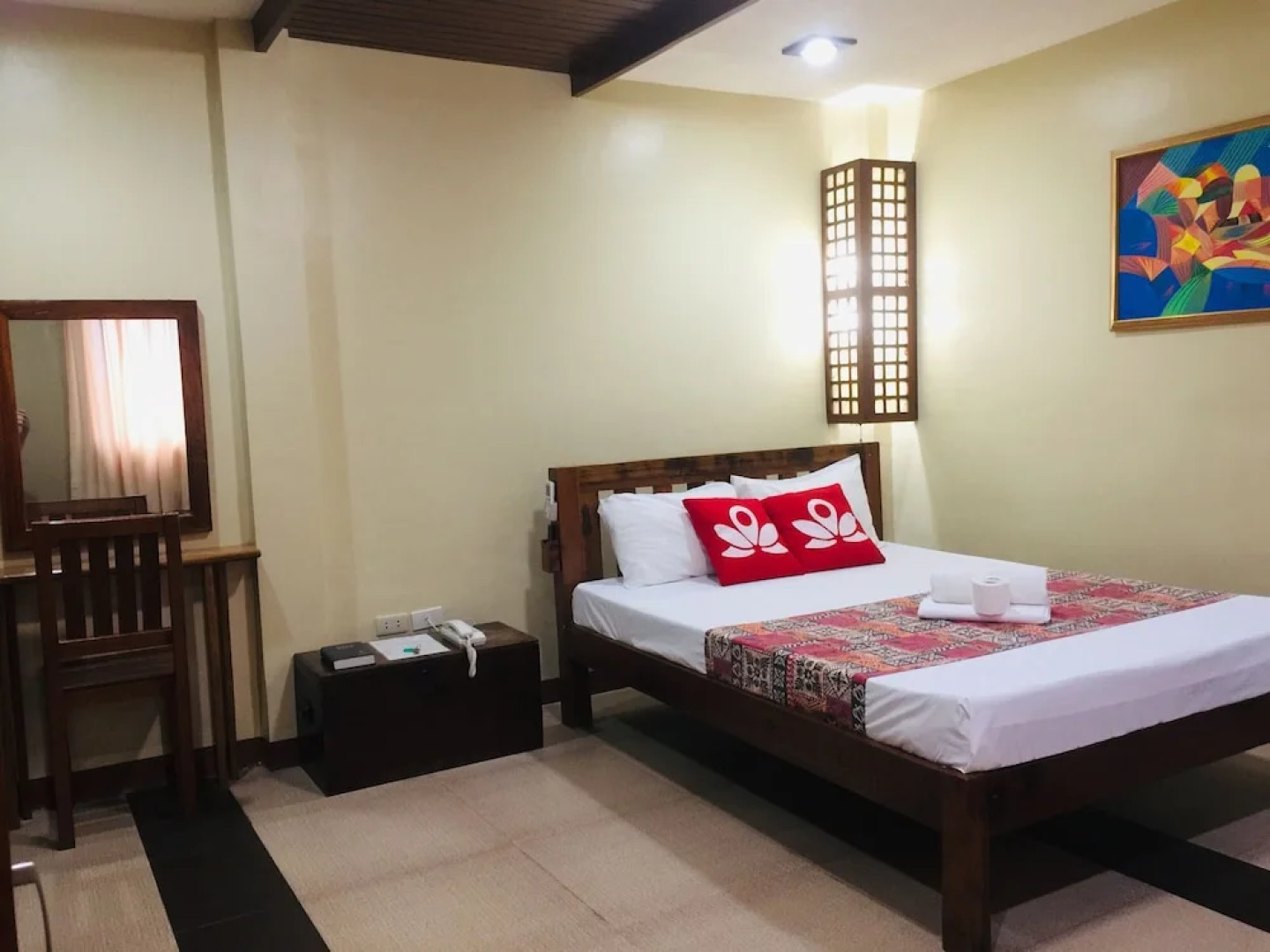 ZEN Rooms Aloha Nui Hotel