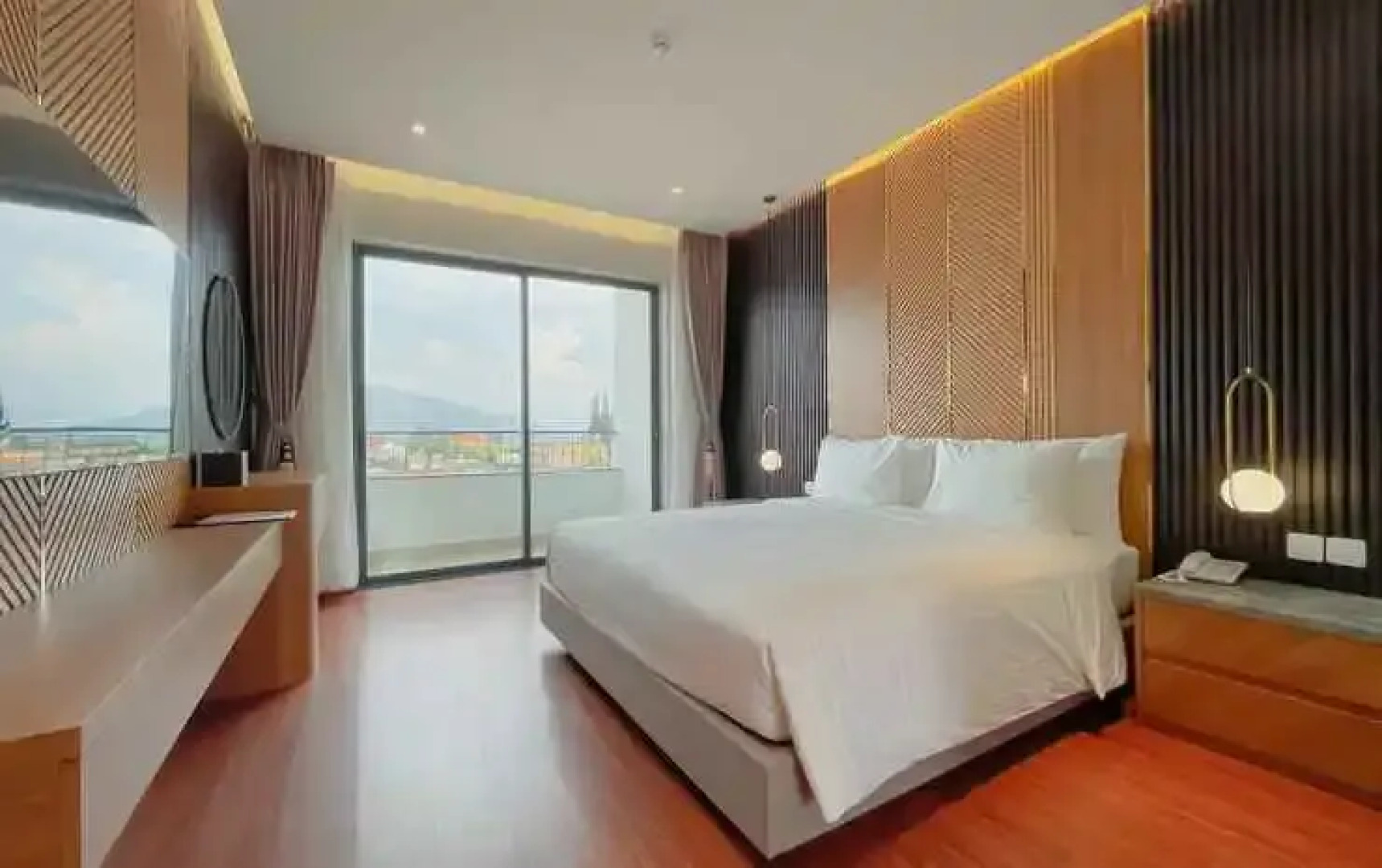 Sunflower Hotel & Resort