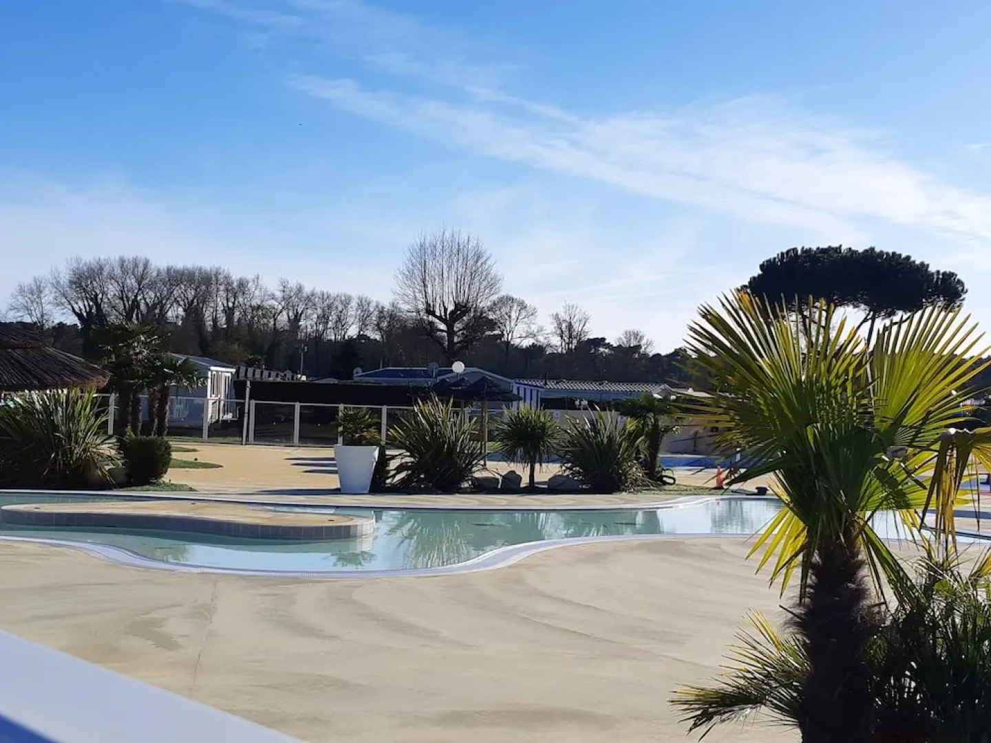 Property With 3 Bedrooms in Les Mathes, With Pool Access, Enclosed Gar