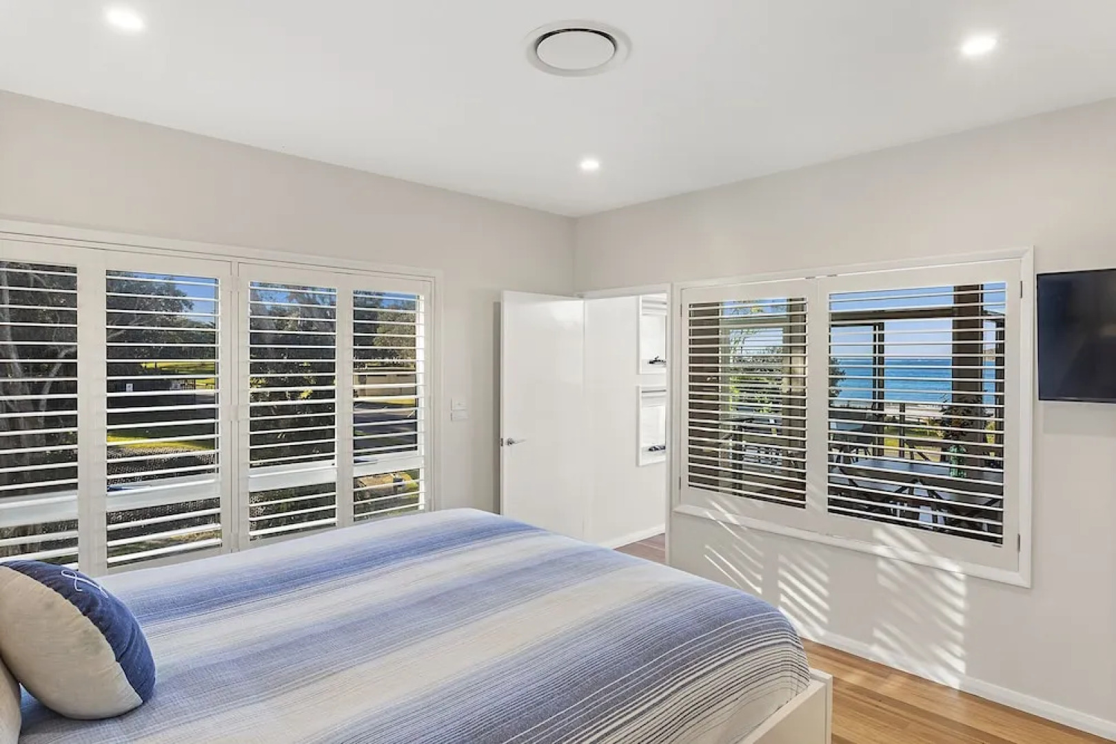 Boulder Bay Rd 1/2 - Fingal Bay