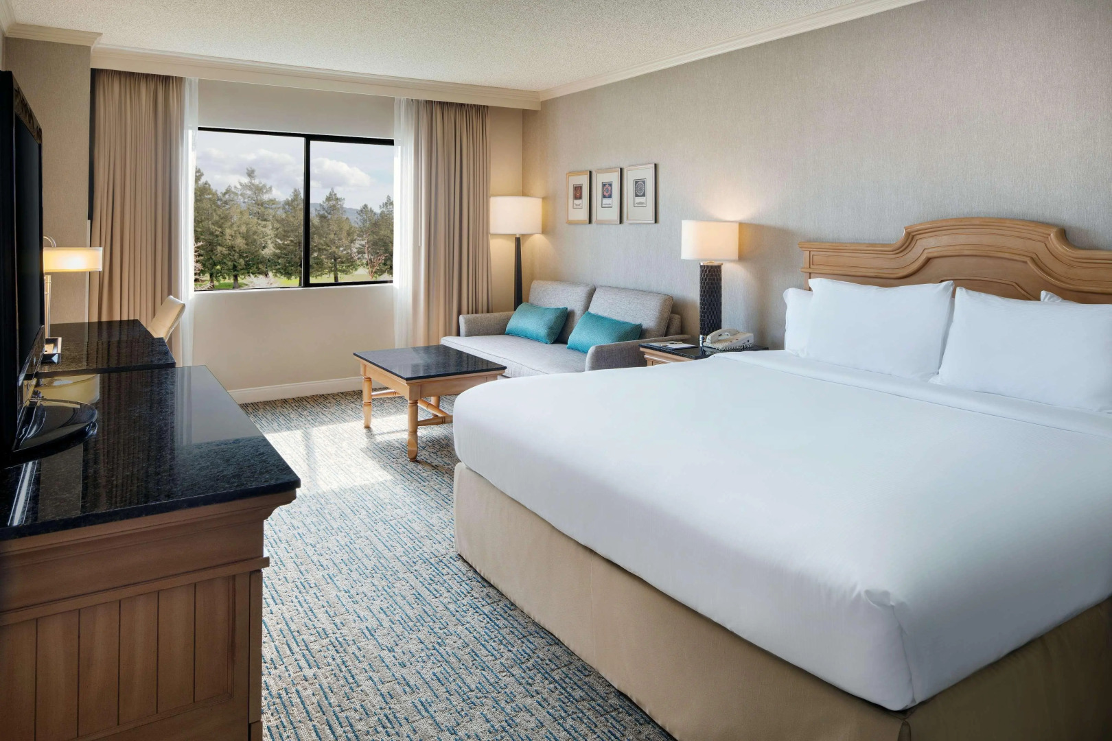 DoubleTree by Hilton Sonoma - Wine Country