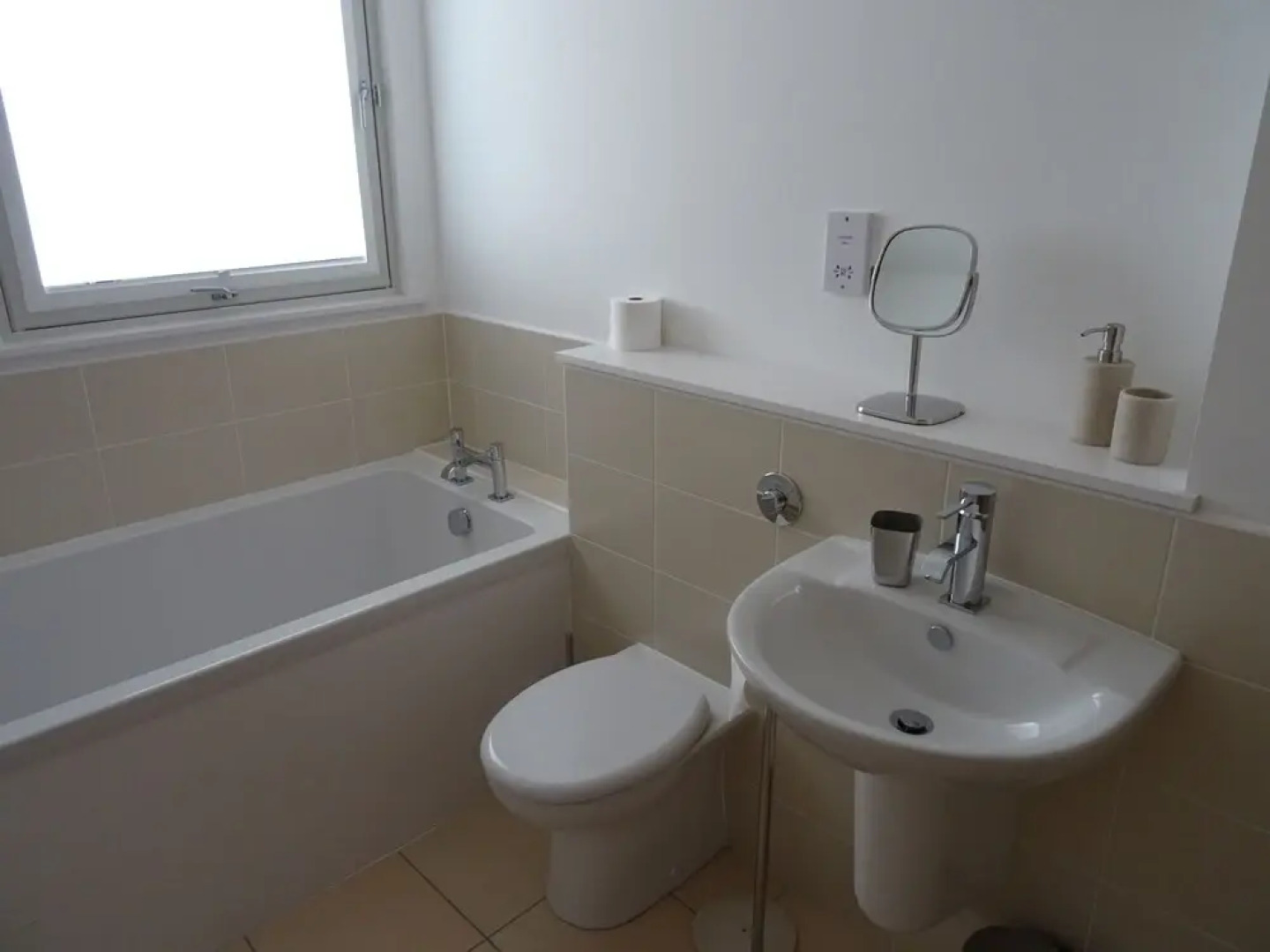 Grey Harlings Apartment