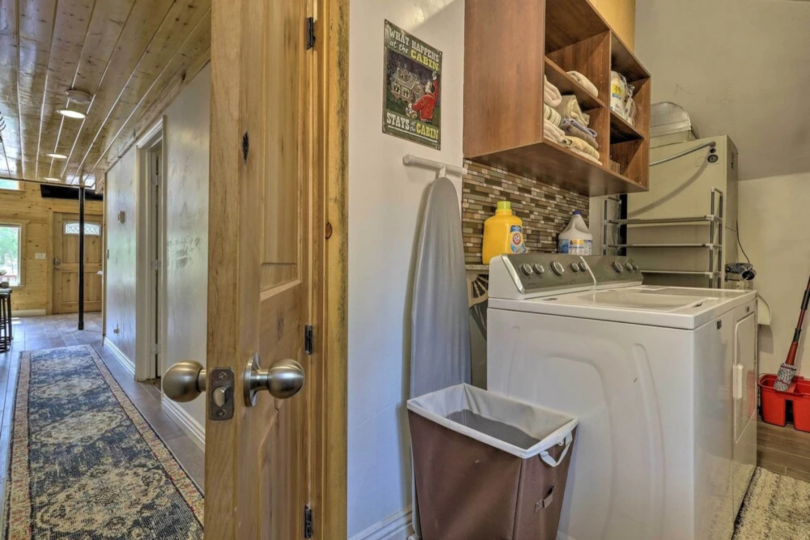 Cozy Duck Creek Cabin ~ 12 Mi to Nat'l Forest