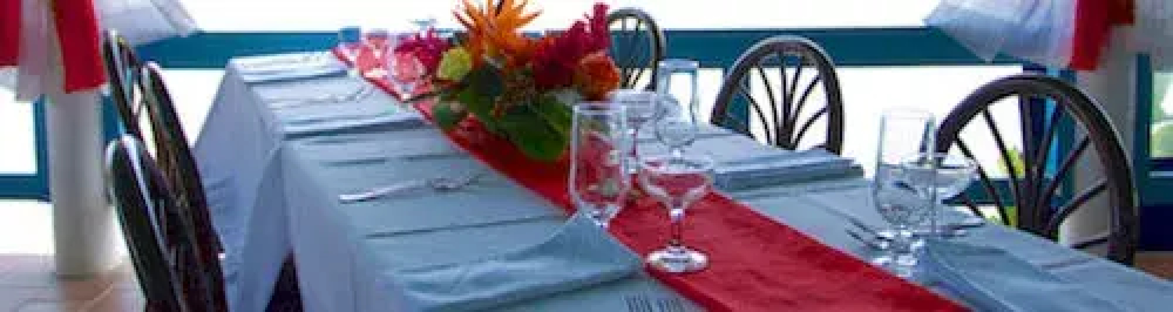 Fischer'S Cove Beach Hotel & Restaurant