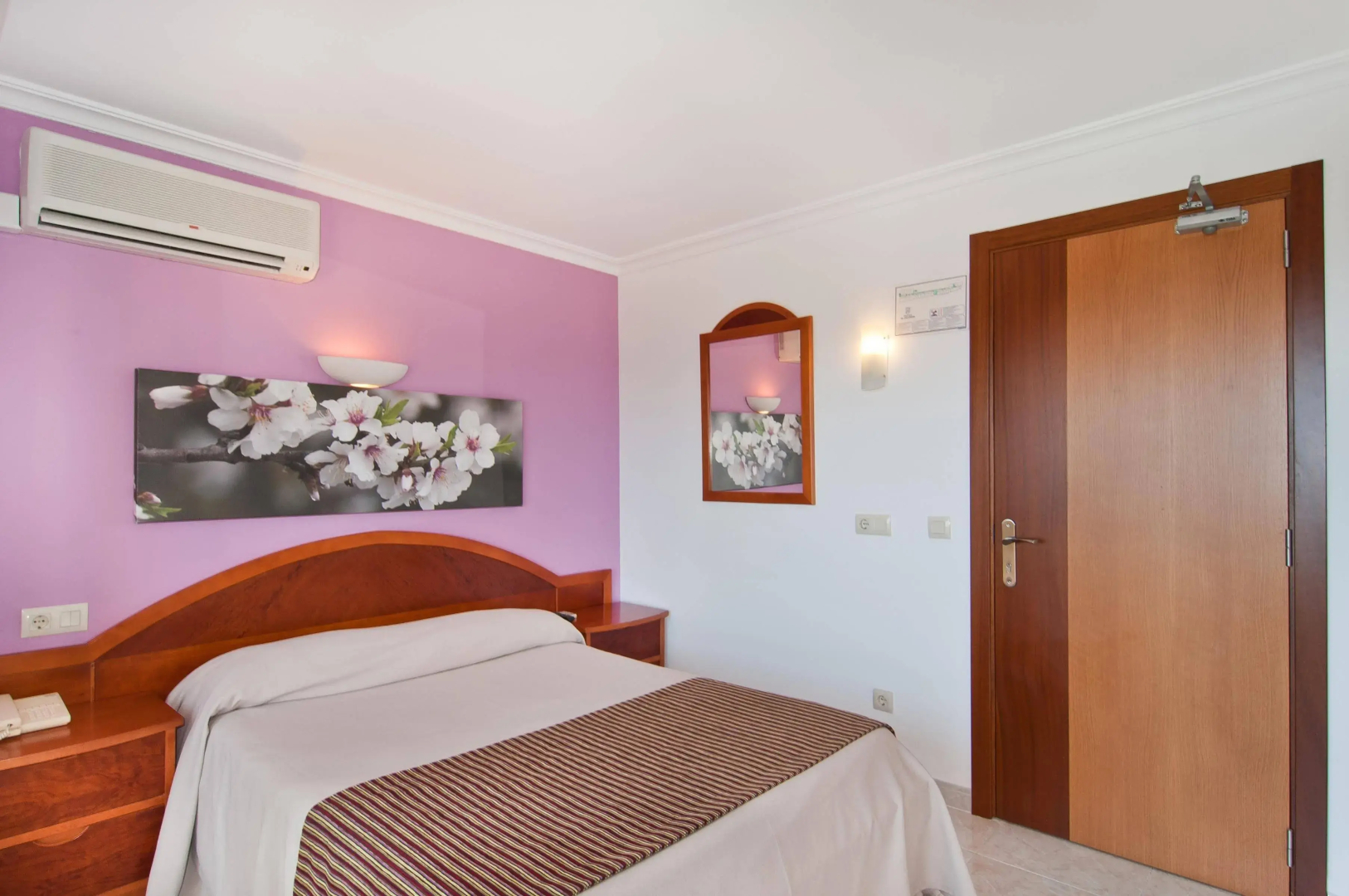 Hotel Na Taconera