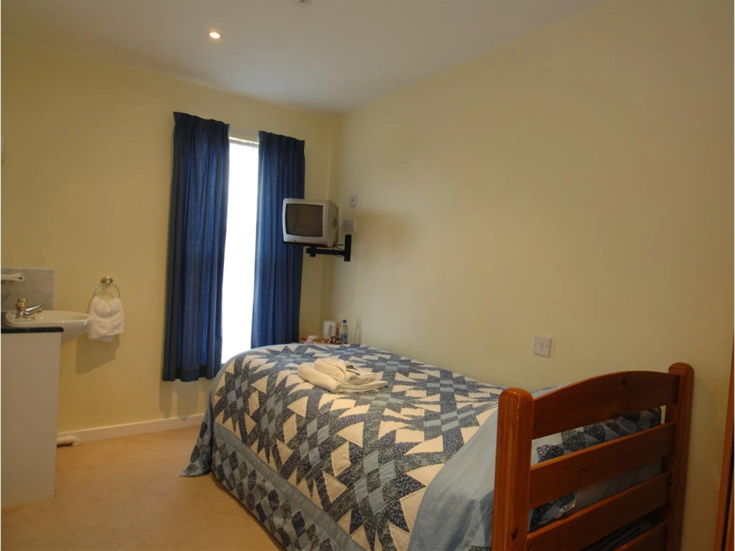 The Globe Hotel - Guest House