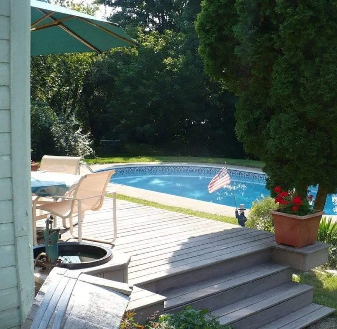 18 Vine Inn & Carriage House