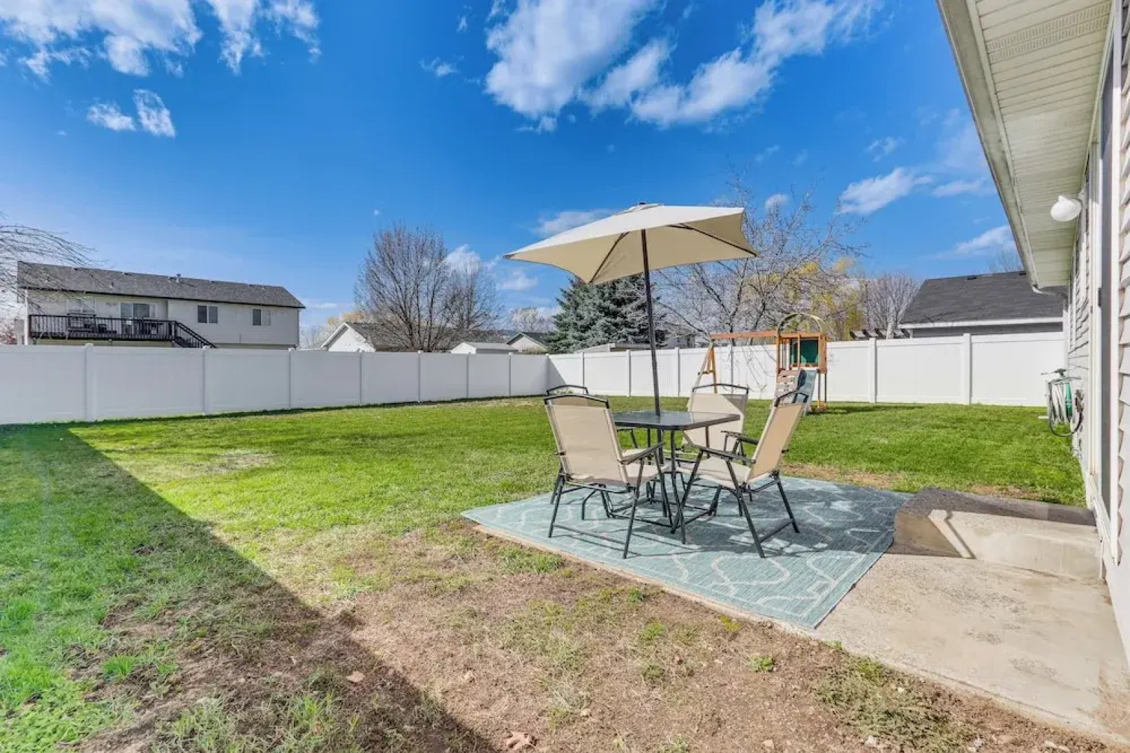 Charming Home w/ Patio: 3 Mi to Hayden Lake!