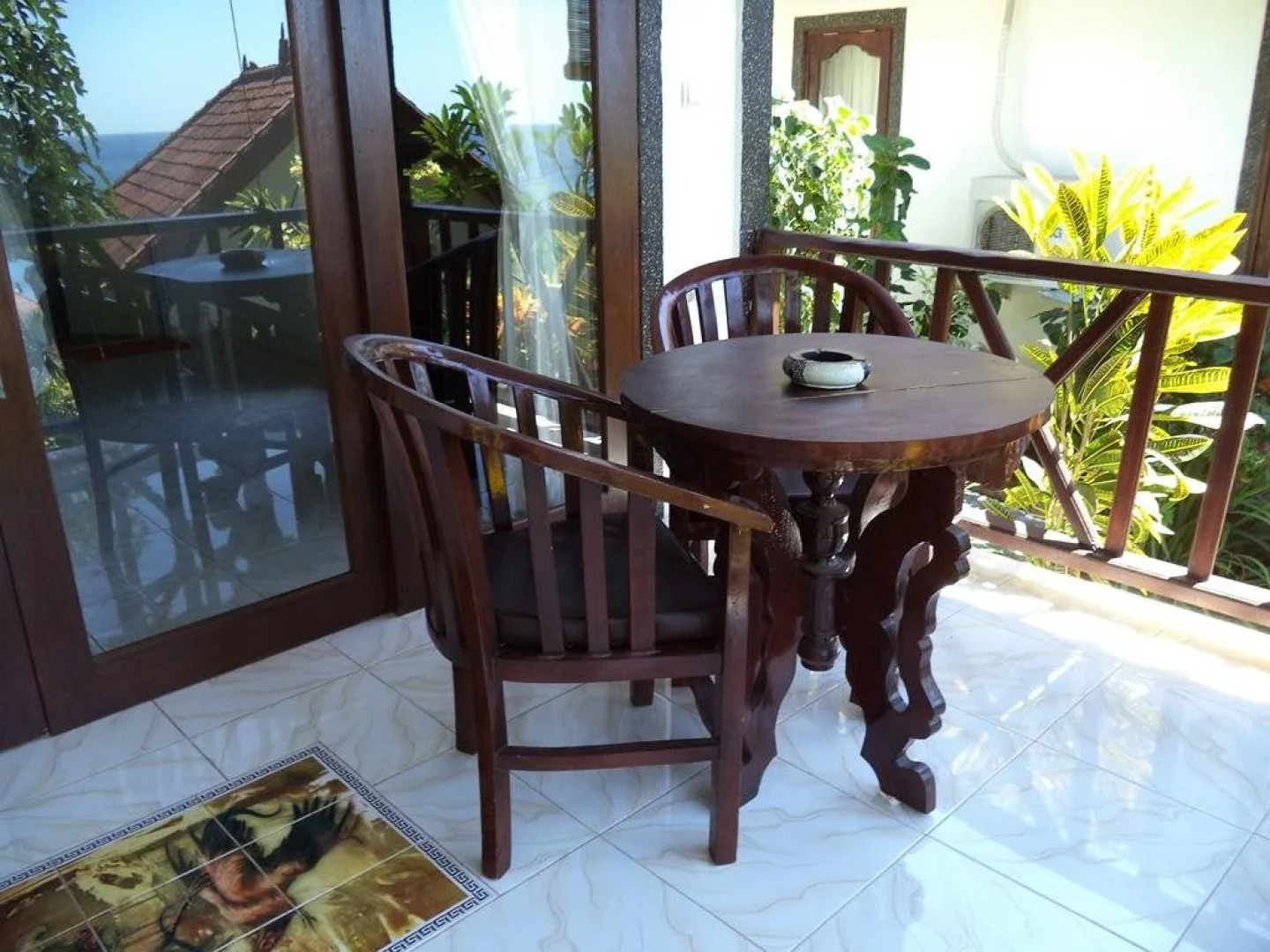 Warung Ary & Home Stay