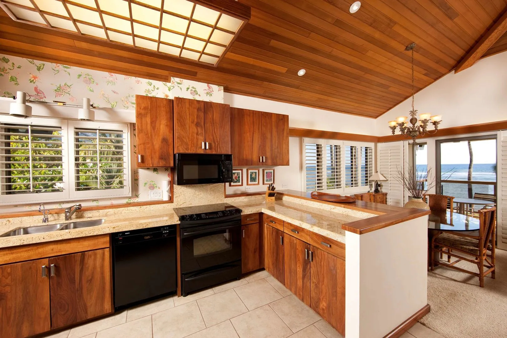 Puunoa Beach Estates, a Destination by Hyatt Residence