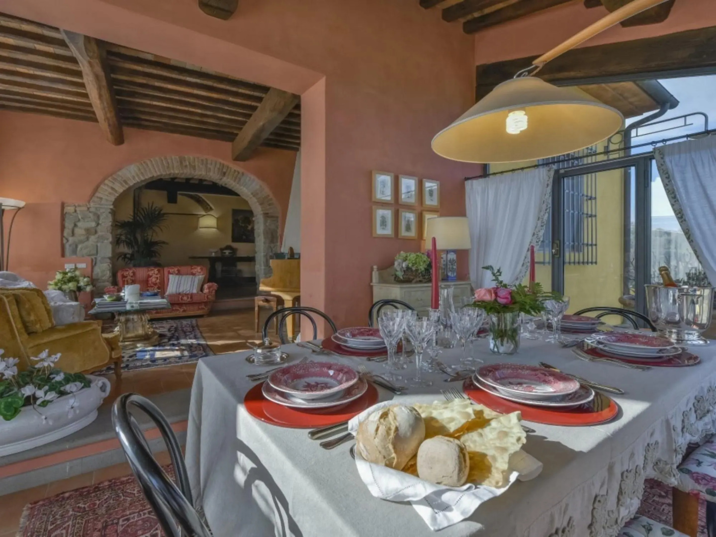 Magnificent Villa in the Countryside Near Pistoia Pool Airco Bbq-villa Lucente