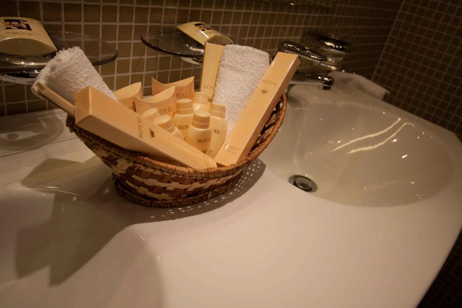 Гостиный двор Евгения