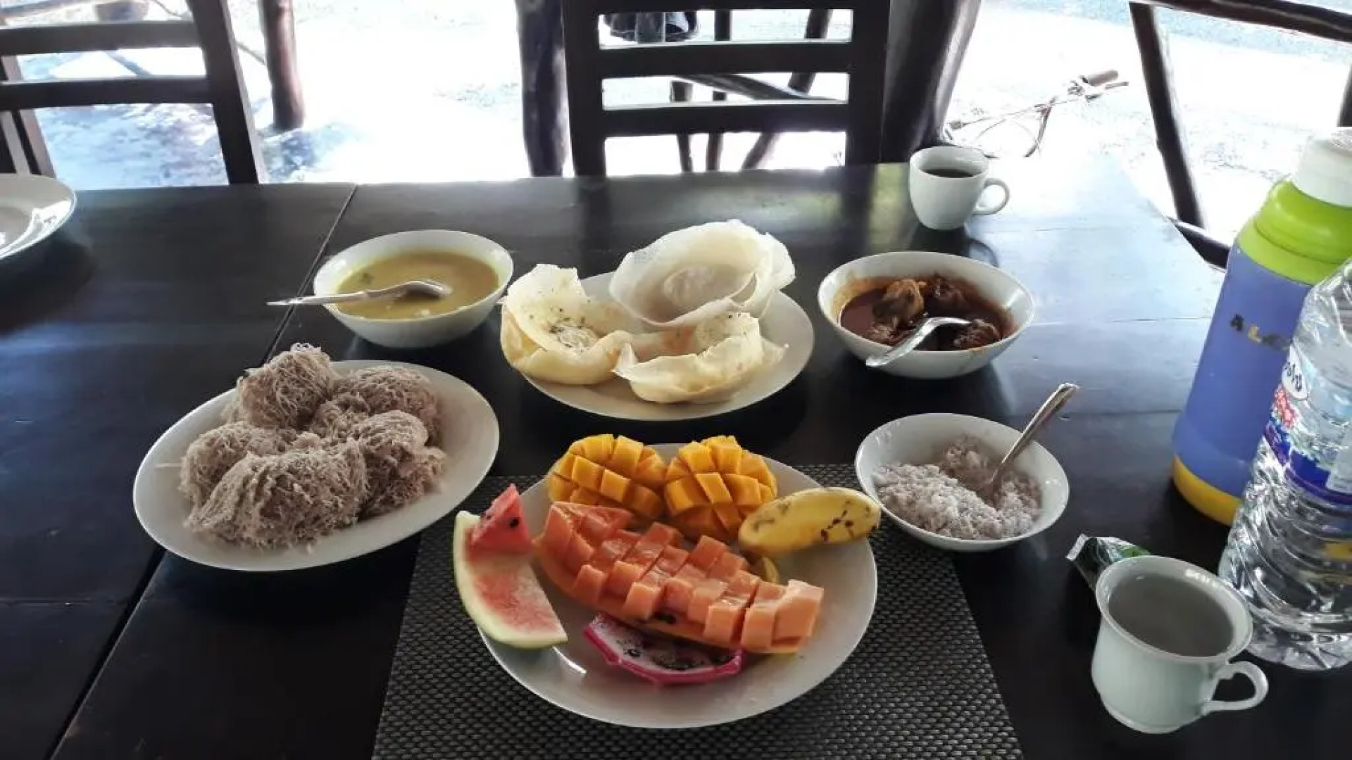 Little Sunshine Guest House & Restaurant