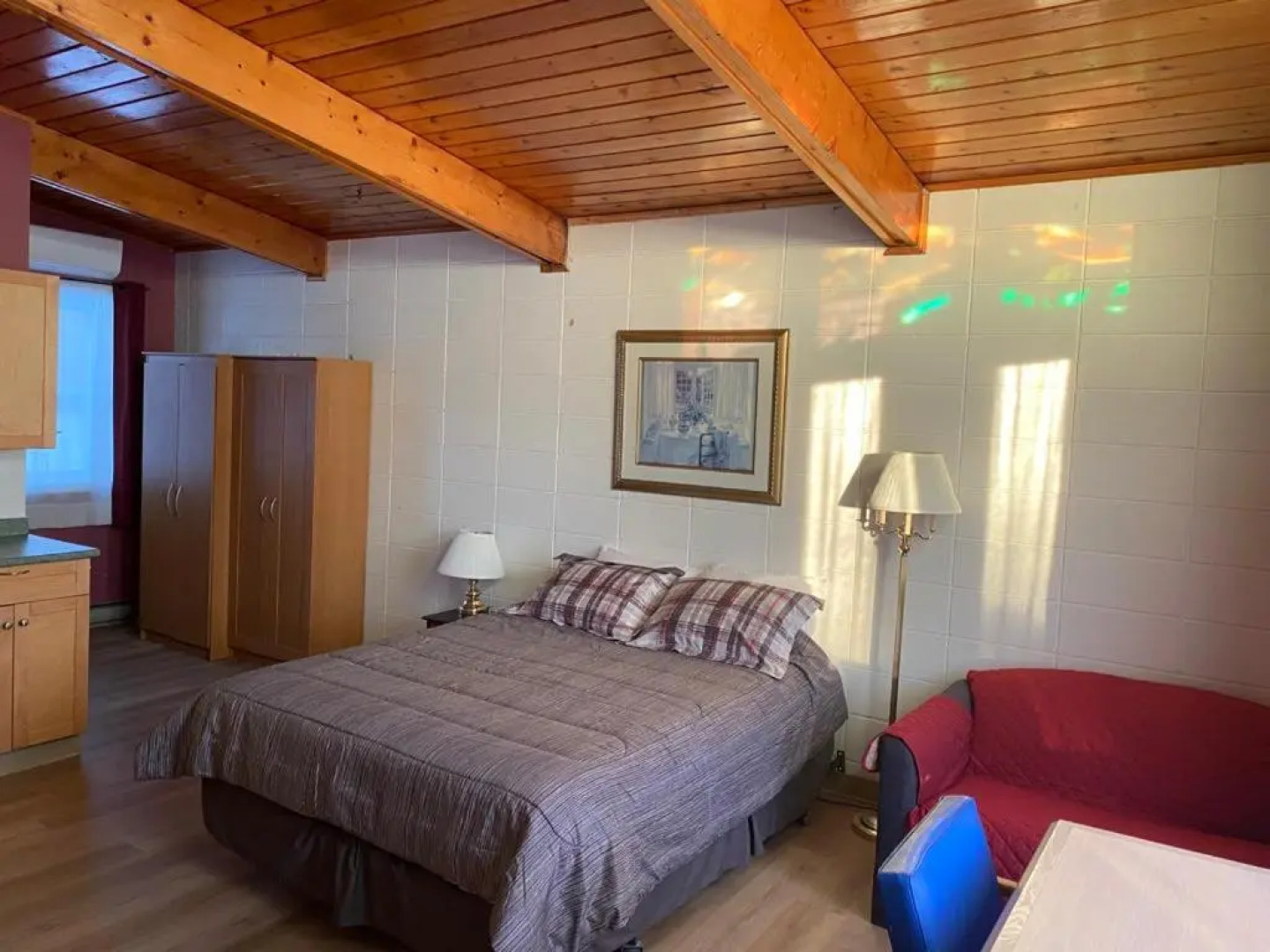 Huron Sands Motel Operated by Manitoulin Wonder Cubs Resort