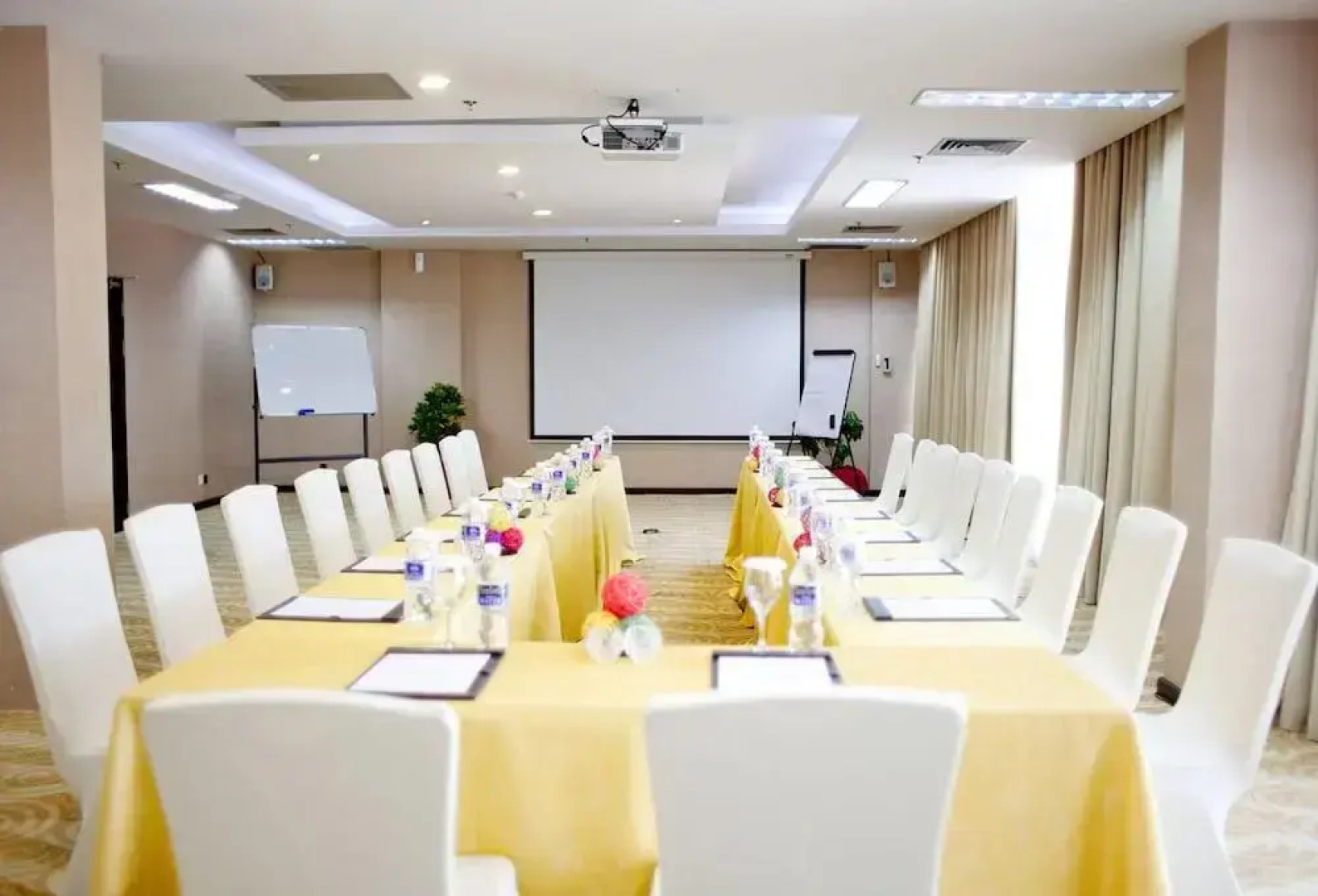 Grand Lagoi Hotel by Willson