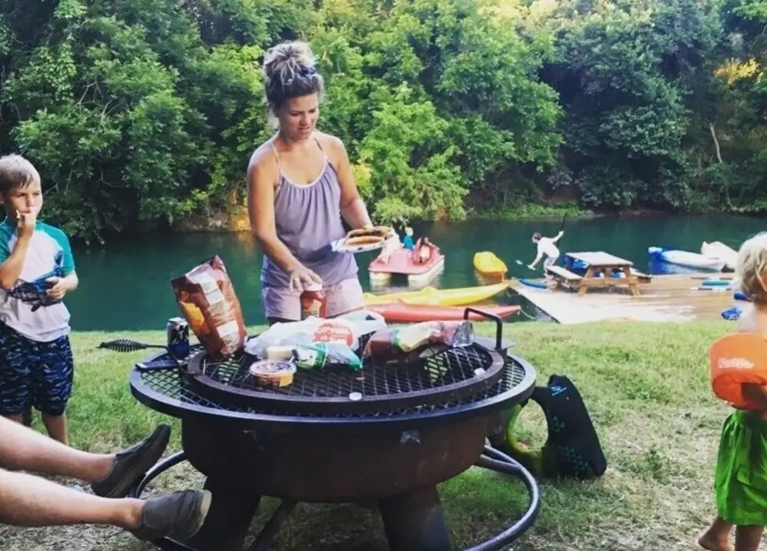 Geronimo Creek Retreat- Tipi 2 Red Fox