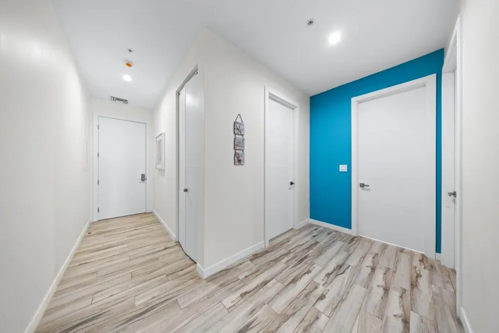 The Cove 106 in Palm Beach Aruba - Prime Location - Free Parking