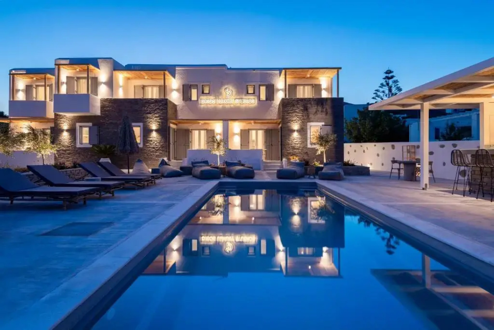 Drios Luxury Studios