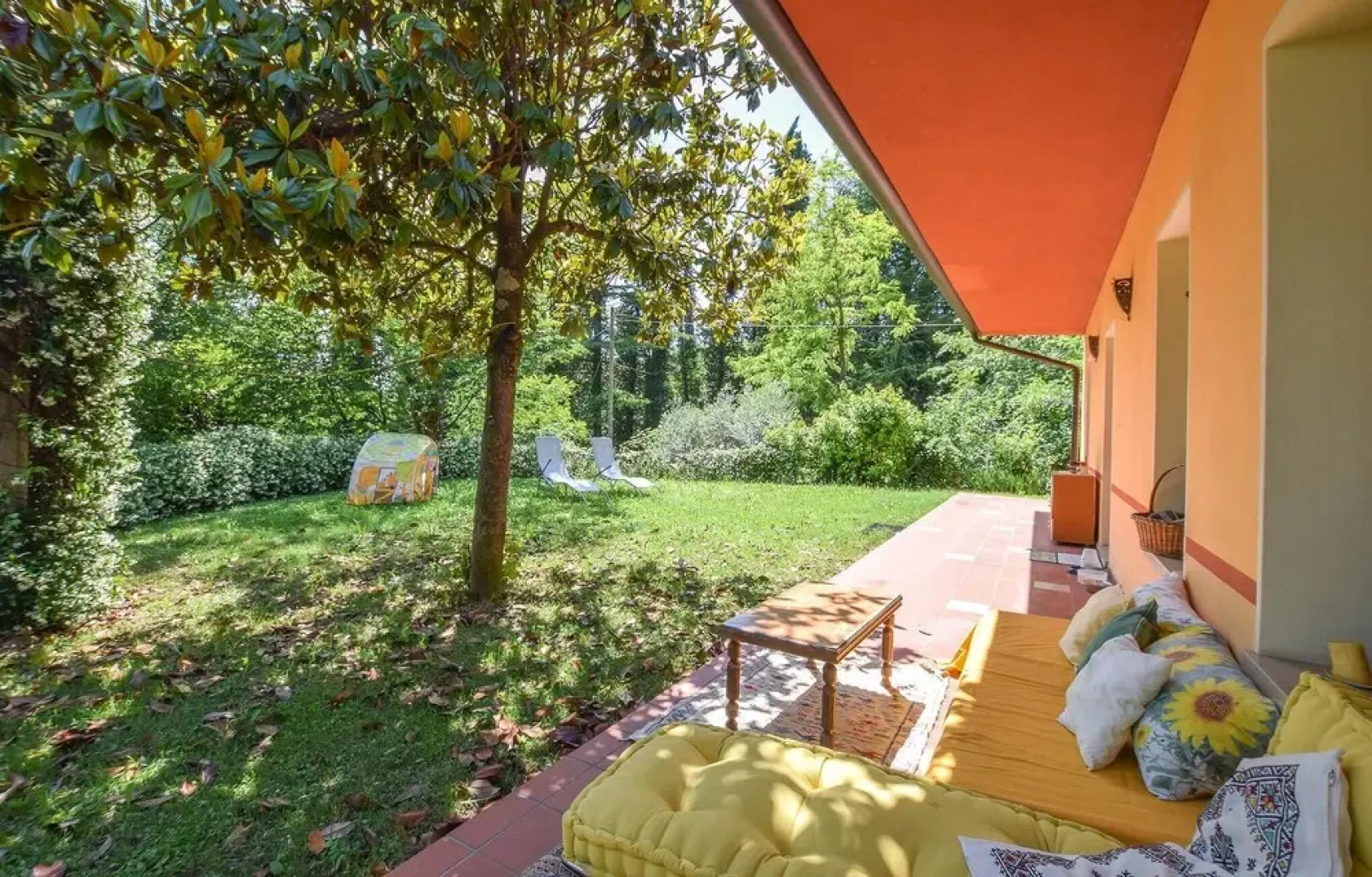 Stunning Home in Caprino Veronese With Wifi and 4 Bedrooms