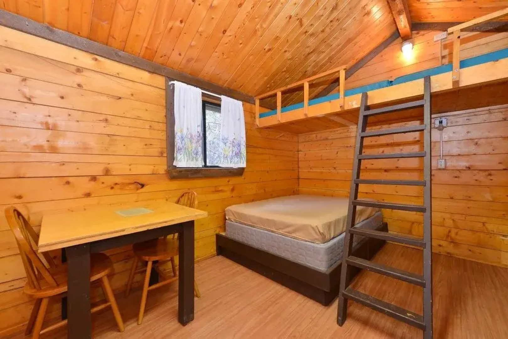 Cutty's Hayden Creek Resort