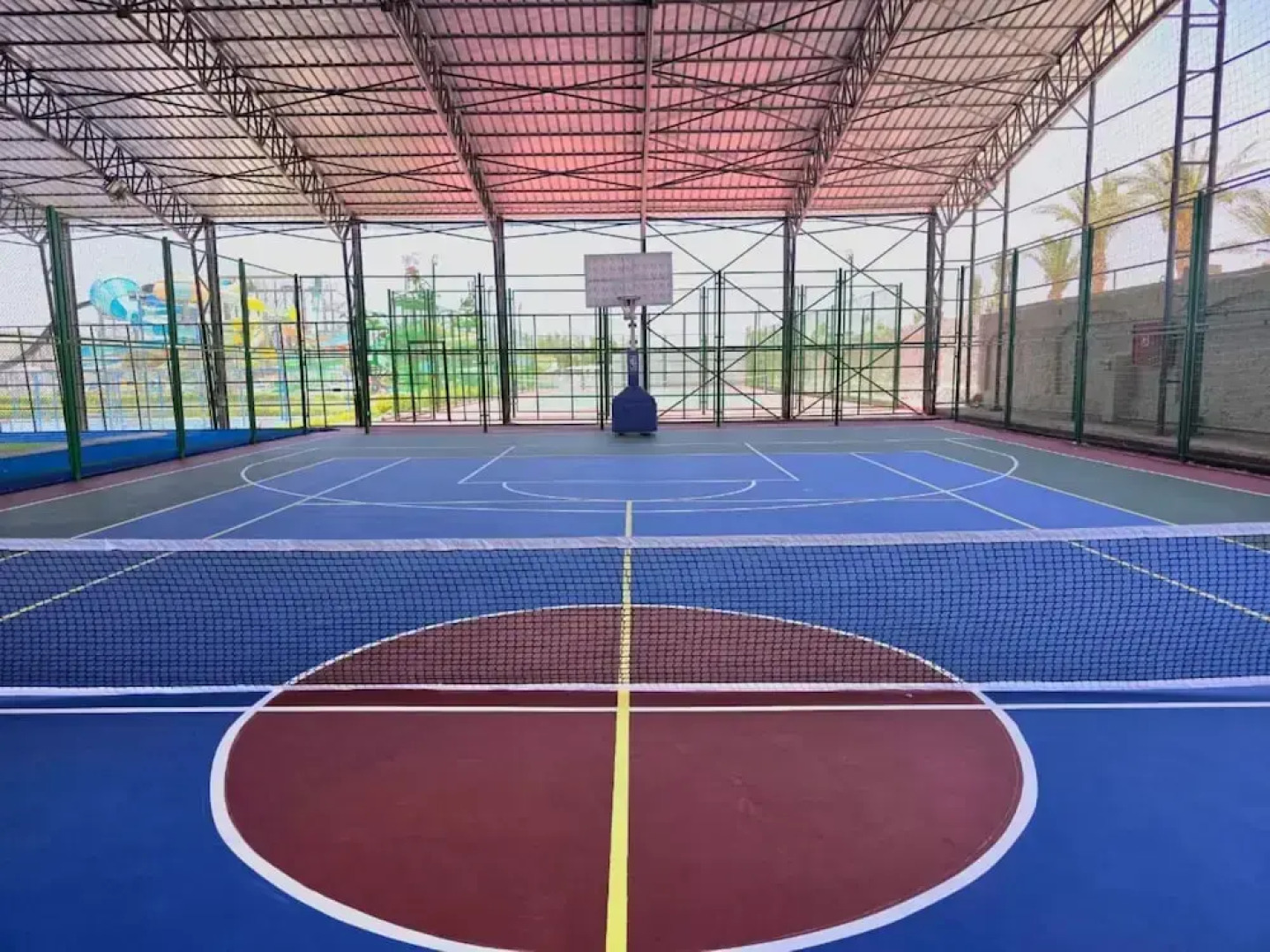 Sirena Beach Resort  Spa