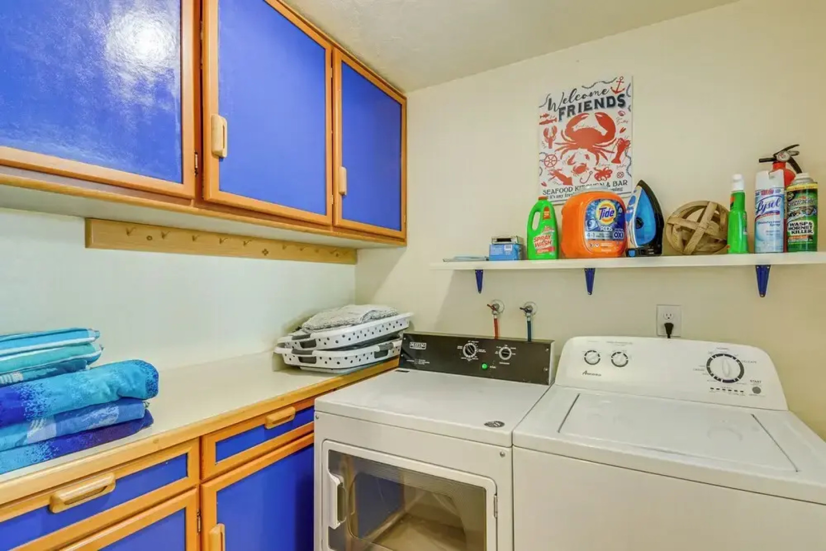 Shelton Gem w/ Kayaks: Private Beach Oyster Hunt