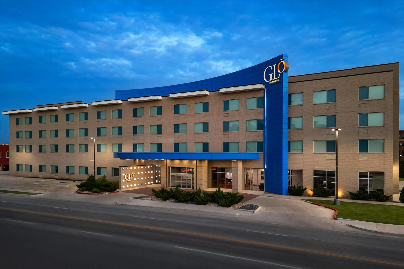 GLō Best Western Enid OK Downtown/Convention Center Hotel