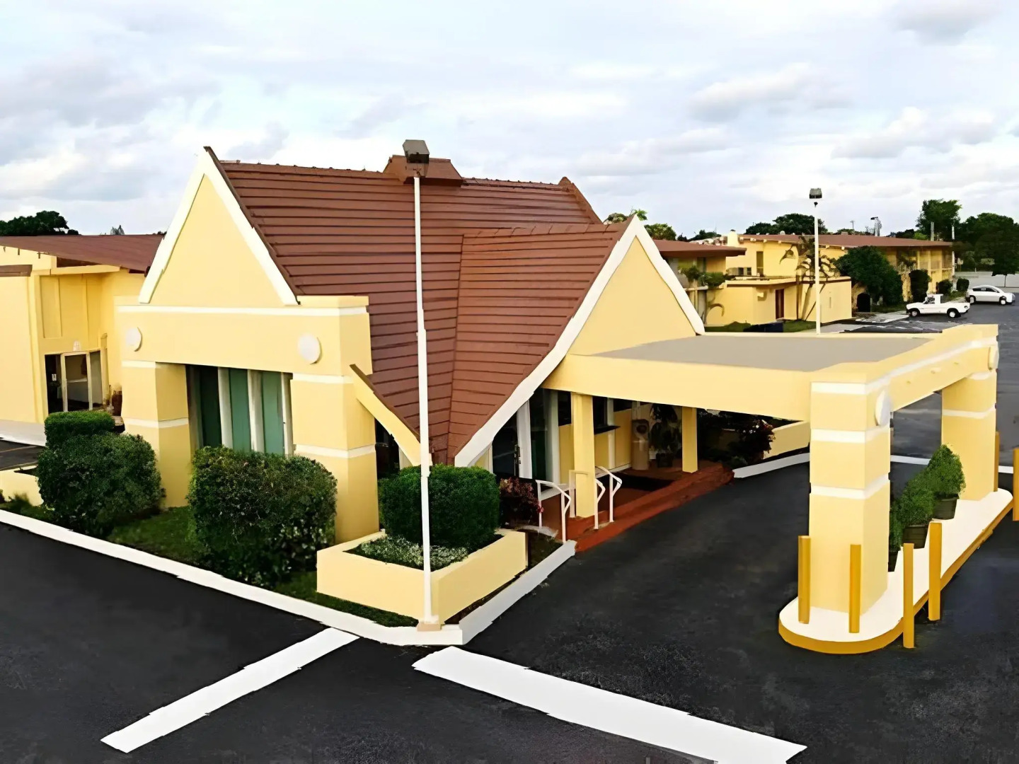 Hollywood Gateway Inn