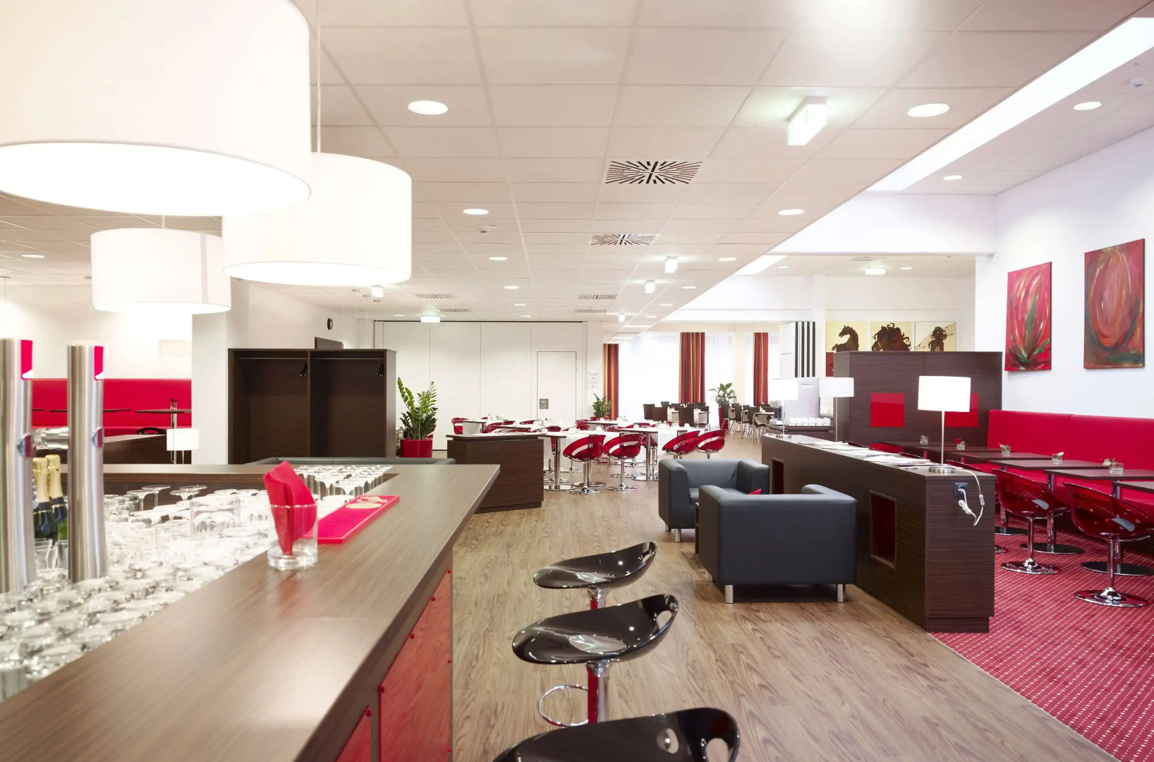 Отель Plaza Inn Amedia Wien