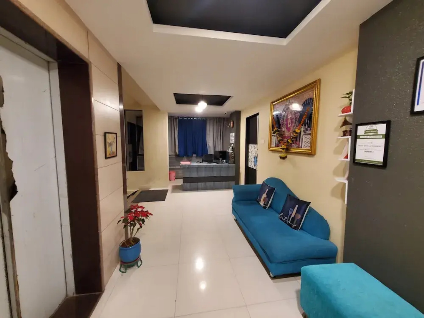 hotel mari aai residency