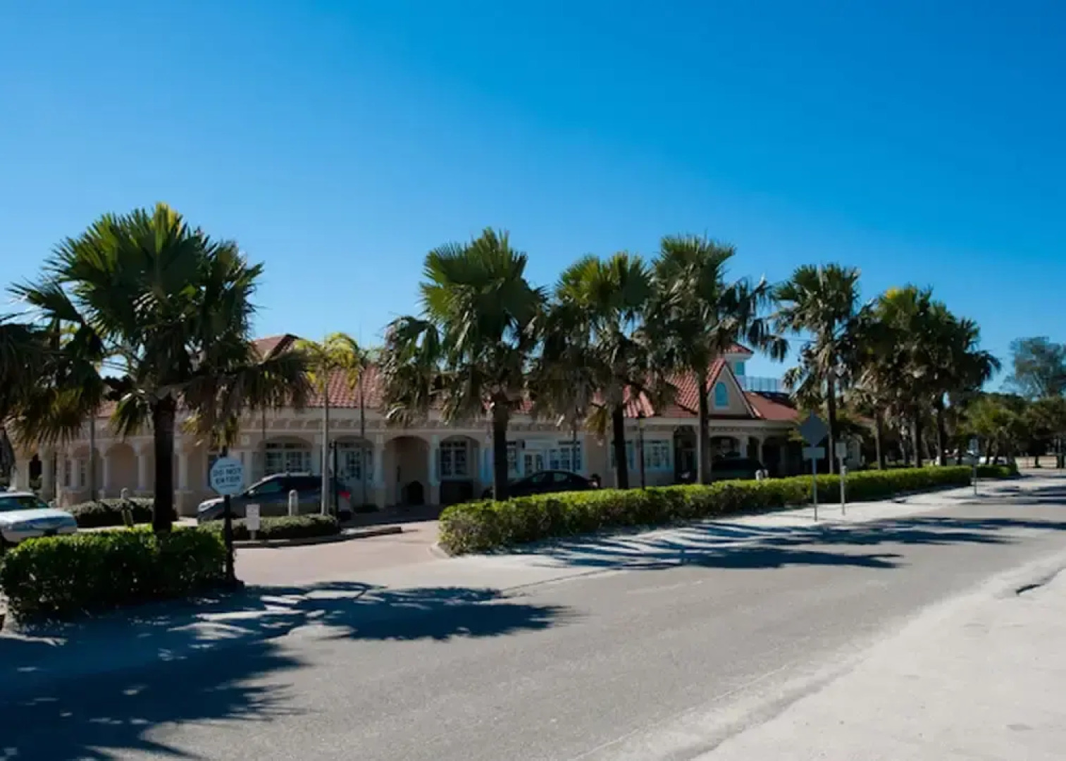 Pelican Villa Apartment 4